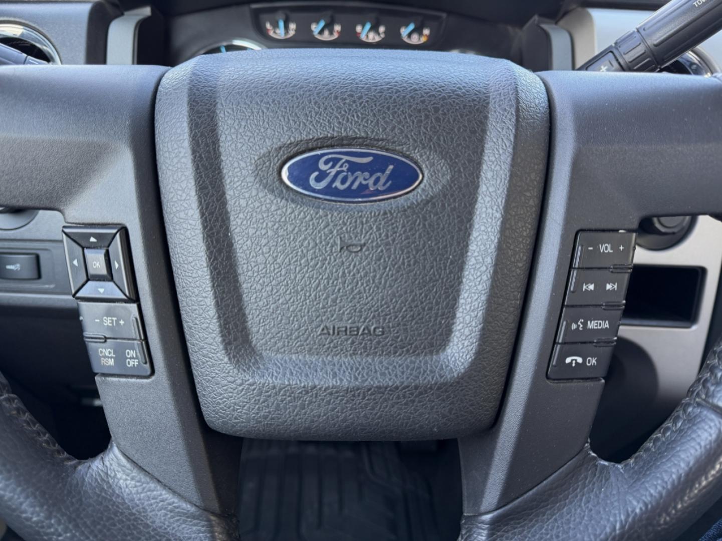2011 GRAY /Gray Ford F-150 XLT SuperCab 6.5-ft. Bed 4WD (1FTFX1EF5BF) with an 5.0L V8 engine, Automatic transmission, located at 2990 Old Orchard Rd., Jackson, MO, 63755, 37.354214, -89.612106 - 2011 Ford F-150 XLT 149xxx miles 4x4 5.0L V8 Automatic Power Driver Seat Cruise Power Windows/Locks/Mirrors We have financing available and we accept trades! Fill out a credit application on our website or come by today! If you have any questions, give us a call at (573) 204-7777 or visit o - Photo#22