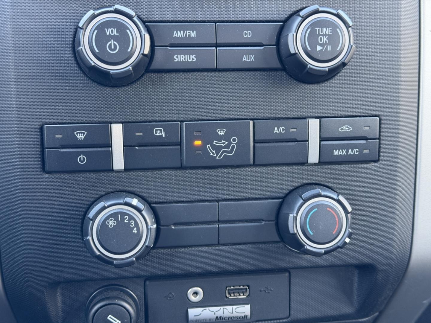 2011 GRAY /Gray Ford F-150 XLT SuperCab 6.5-ft. Bed 4WD (1FTFX1EF5BF) with an 5.0L V8 engine, Automatic transmission, located at 2990 Old Orchard Rd., Jackson, MO, 63755, 37.354214, -89.612106 - 2011 Ford F-150 XLT 149xxx miles 4x4 5.0L V8 Automatic Power Driver Seat Cruise Power Windows/Locks/Mirrors We have financing available and we accept trades! Fill out a credit application on our website or come by today! If you have any questions, give us a call at (573) 204-7777 or visit o - Photo#26