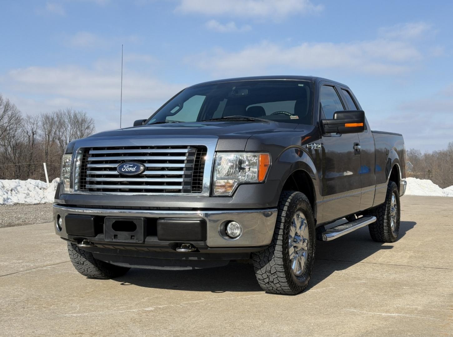 2011 GRAY /Gray Ford F-150 XLT SuperCab 6.5-ft. Bed 4WD (1FTFX1EF5BF) with an 5.0L V8 engine, Automatic transmission, located at 2990 Old Orchard Rd., Jackson, MO, 63755, 37.354214, -89.612106 - 2011 Ford F-150 XLT 149xxx miles 4x4 5.0L V8 Automatic Power Driver Seat Cruise Power Windows/Locks/Mirrors We have financing available and we accept trades! Fill out a credit application on our website or come by today! If you have any questions, give us a call at (573) 204-7777 or visit o - Photo#4