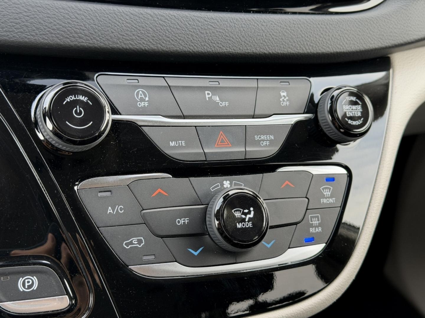 2022 WHITE /Black Chrysler Voyager LX (2C4RC1CG2NR) with an 3.6L V6 engine, Automatic transmission, located at 2990 Old Orchard Rd., Jackson, MO, 63755, 37.354214, -89.612106 - 2022 Chrysler Voyager LX 1-Owner 128xxx miles Front Wheel Drive 3.6L V6 Automatic 3rd Row Stow 'N Go Navigation Backup Camera Power Driver Seat Heated Seats Bluetooth Remote Start Cruise Power Windows/Locks/Mirrors We have financing available and we accept trades! Fill out a credit a - Photo#30