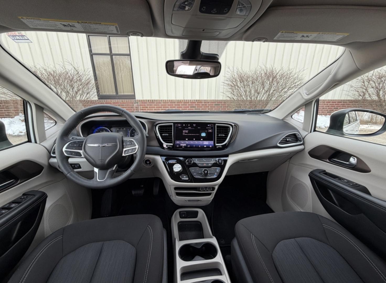 2022 WHITE /Black Chrysler Voyager LX (2C4RC1CG2NR) with an 3.6L V6 engine, Automatic transmission, located at 2990 Old Orchard Rd., Jackson, MO, 63755, 37.354214, -89.612106 - 2022 Chrysler Voyager LX 1-Owner 128xxx miles Front Wheel Drive 3.6L V6 Automatic 3rd Row Stow 'N Go Navigation Backup Camera Power Driver Seat Heated Seats Bluetooth Remote Start Cruise Power Windows/Locks/Mirrors We have financing available and we accept trades! Fill out a credit a - Photo#25