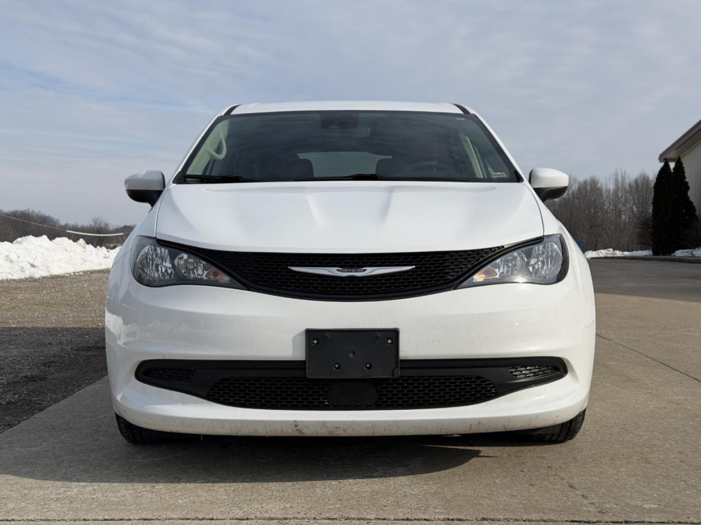 2022 WHITE /Black Chrysler Voyager LX (2C4RC1CG2NR) with an 3.6L V6 engine, Automatic transmission, located at 2990 Old Orchard Rd., Jackson, MO, 63755, 37.354214, -89.612106 - 2022 Chrysler Voyager LX 1-Owner 128xxx miles Front Wheel Drive 3.6L V6 Automatic 3rd Row Stow 'N Go Navigation Backup Camera Power Driver Seat Heated Seats Bluetooth Remote Start Cruise Power Windows/Locks/Mirrors We have financing available and we accept trades! Fill out a credit a - Photo#14