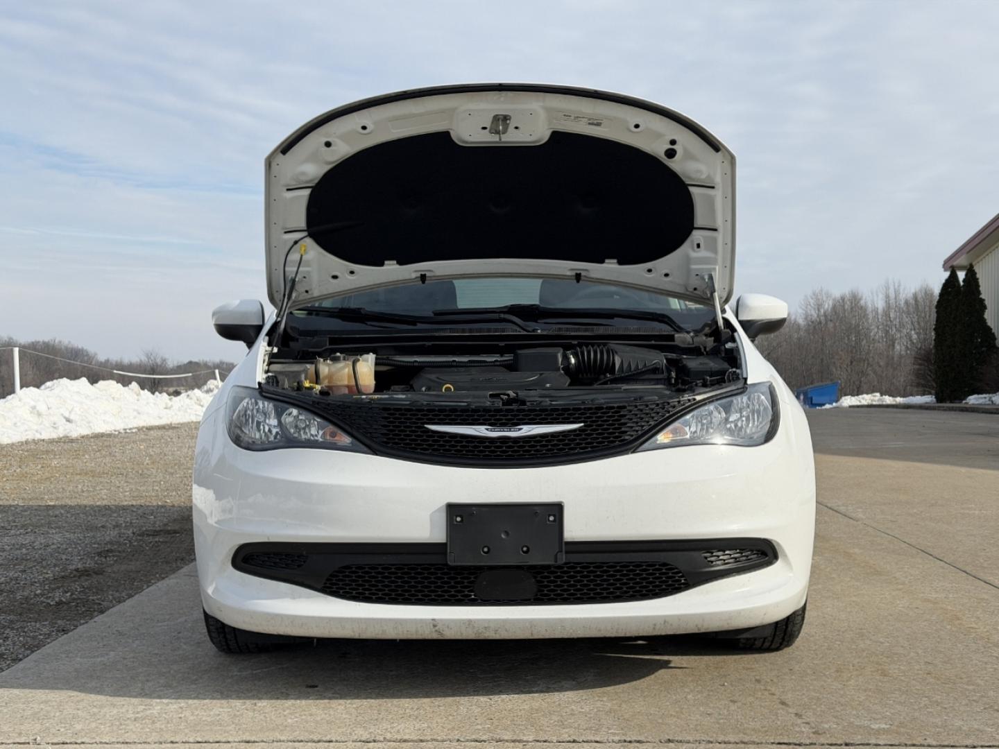 2022 WHITE /Black Chrysler Voyager LX (2C4RC1CG2NR) with an 3.6L V6 engine, Automatic transmission, located at 2990 Old Orchard Rd., Jackson, MO, 63755, 37.354214, -89.612106 - 2022 Chrysler Voyager LX 1-Owner 128xxx miles Front Wheel Drive 3.6L V6 Automatic 3rd Row Stow 'N Go Navigation Backup Camera Power Driver Seat Heated Seats Bluetooth Remote Start Cruise Power Windows/Locks/Mirrors We have financing available and we accept trades! Fill out a credit a - Photo#38