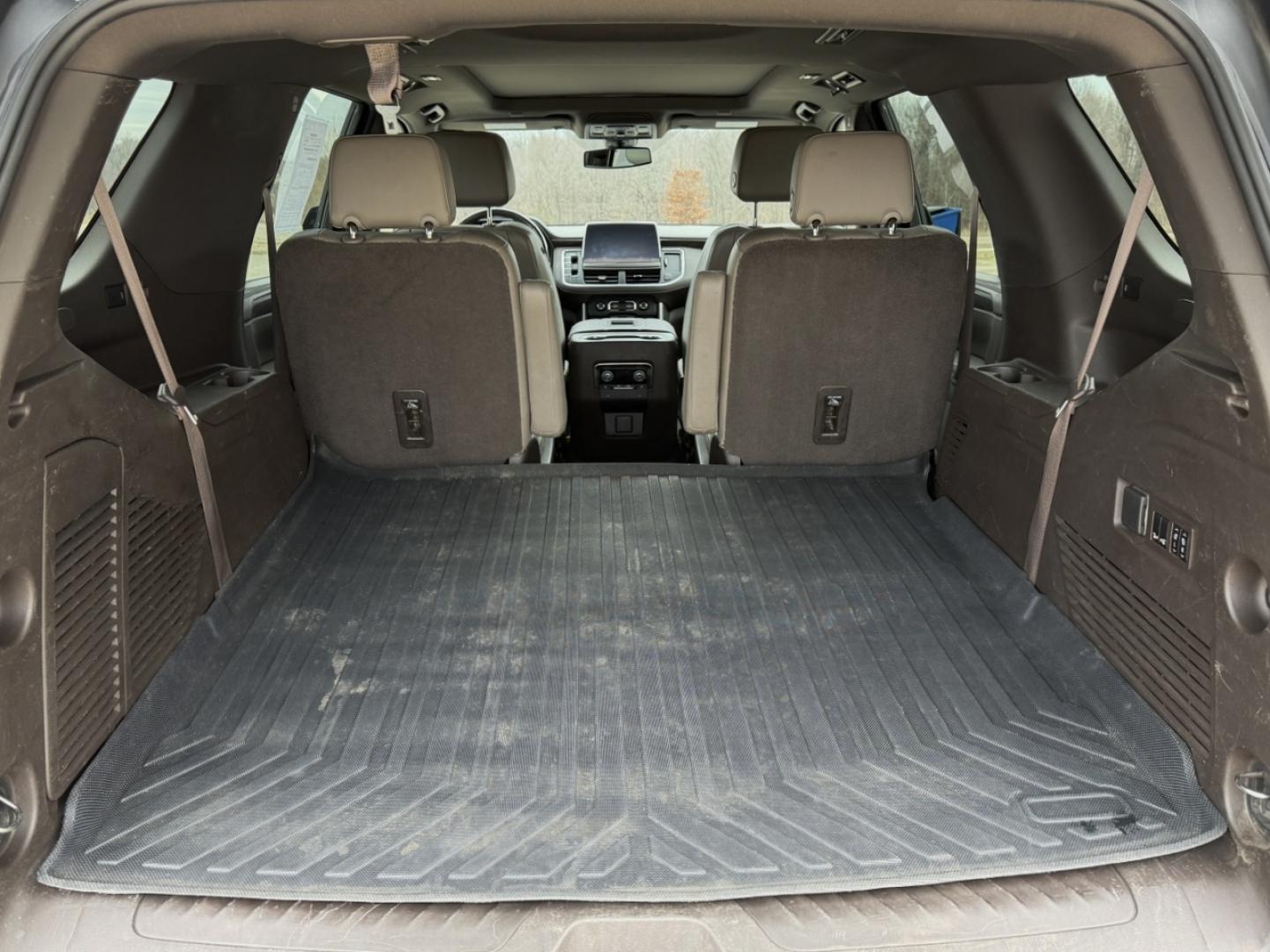 2021 GRAY /Tan Chevrolet Tahoe LT 4WD (1GNSKNKD0MR) with an 5.3L V8 engine, Automatic transmission, located at 2990 Old Orchard Rd., Jackson, MO, 63755, 37.354214, -89.612106 - 2021 Chevrolet Tahoe 1500 LT 105xxx miles 4 Whee Drive 5.3L V8 Automatic Leather 3rd Row Backup Camera Power/Heated Seats Heated Rear Seats Heated Steering Wheel Sunroof Bluetooth Remote Start Cruise Power Windows/Locks/Mirrors We have financing available and we accept trades! Fill o - Photo#25