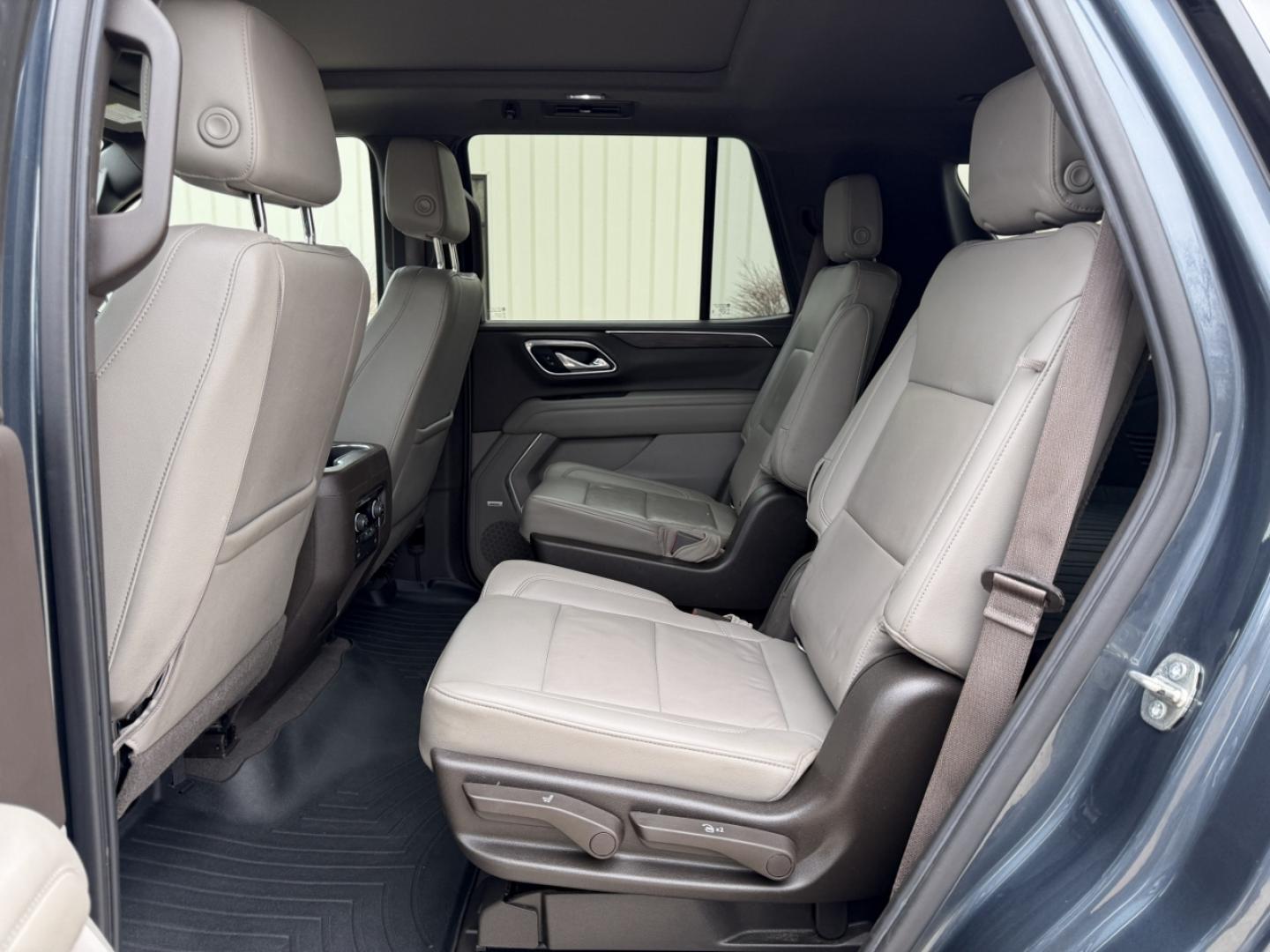 2021 GRAY /Tan Chevrolet Tahoe LT 4WD (1GNSKNKD0MR) with an 5.3L V8 engine, Automatic transmission, located at 2990 Old Orchard Rd., Jackson, MO, 63755, 37.354214, -89.612106 - 2021 Chevrolet Tahoe 1500 LT 105xxx miles 4 Whee Drive 5.3L V8 Automatic Leather 3rd Row Backup Camera Power/Heated Seats Heated Rear Seats Heated Steering Wheel Sunroof Bluetooth Remote Start Cruise Power Windows/Locks/Mirrors We have financing available and we accept trades! Fill o - Photo#21