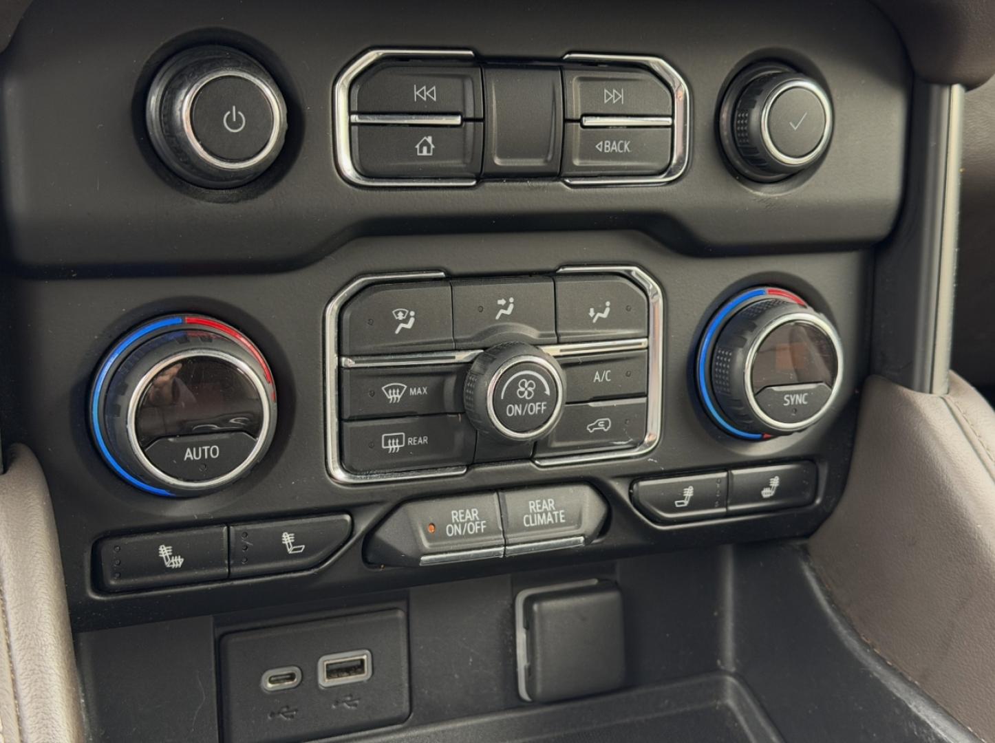 2021 GRAY /Tan Chevrolet Tahoe LT 4WD (1GNSKNKD0MR) with an 5.3L V8 engine, Automatic transmission, located at 2990 Old Orchard Rd., Jackson, MO, 63755, 37.354214, -89.612106 - 2021 Chevrolet Tahoe 1500 LT 105xxx miles 4 Whee Drive 5.3L V8 Automatic Leather 3rd Row Backup Camera Power/Heated Seats Heated Rear Seats Heated Steering Wheel Sunroof Bluetooth Remote Start Cruise Power Windows/Locks/Mirrors We have financing available and we accept trades! Fill o - Photo#4