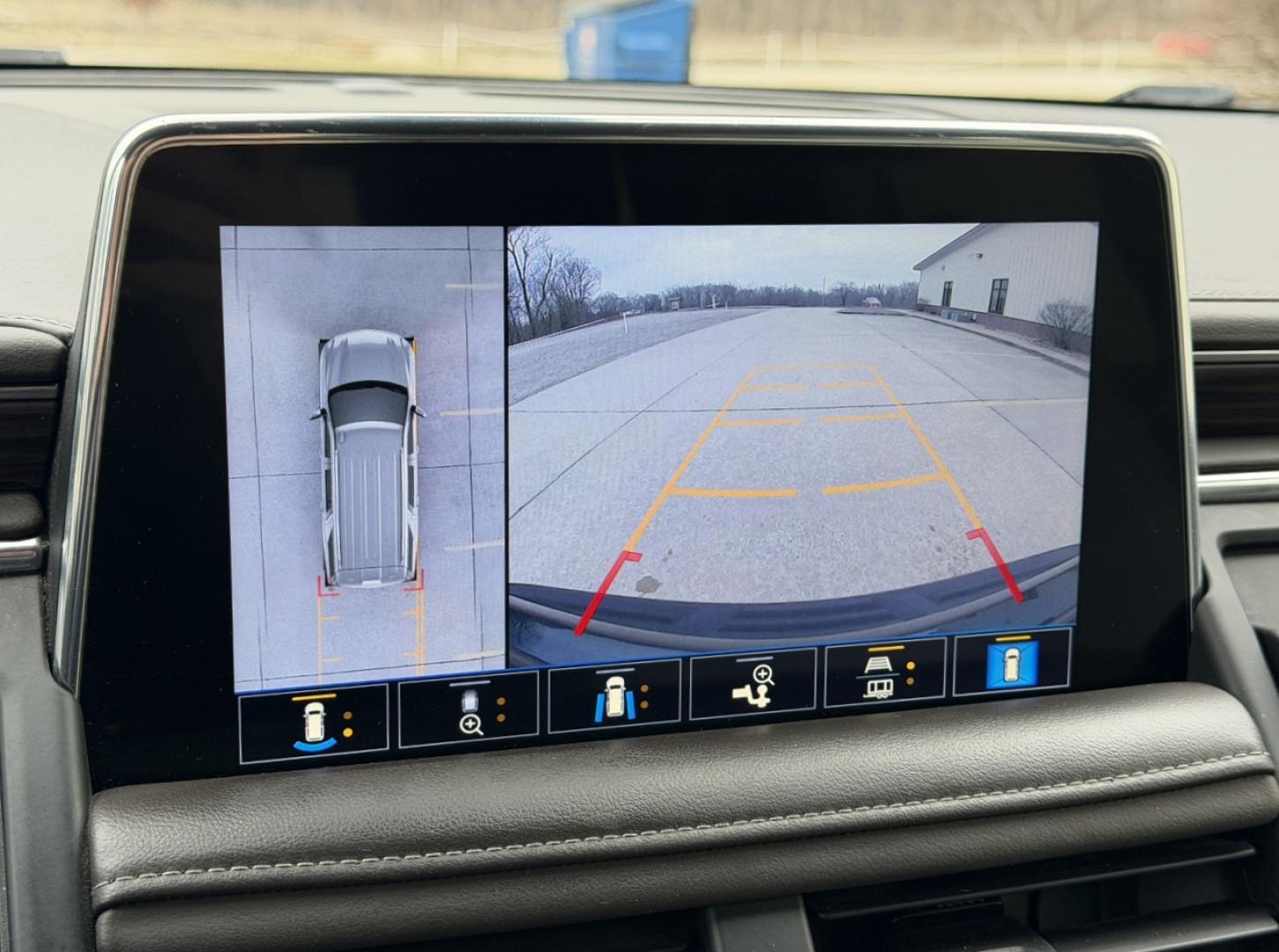 2021 GRAY /Tan Chevrolet Tahoe LT 4WD (1GNSKNKD0MR) with an 5.3L V8 engine, Automatic transmission, located at 2990 Old Orchard Rd., Jackson, MO, 63755, 37.354214, -89.612106 - 2021 Chevrolet Tahoe 1500 LT 105xxx miles 4 Whee Drive 5.3L V8 Automatic Leather 3rd Row Backup Camera Power/Heated Seats Heated Rear Seats Heated Steering Wheel Sunroof Bluetooth Remote Start Cruise Power Windows/Locks/Mirrors We have financing available and we accept trades! Fill o - Photo#3