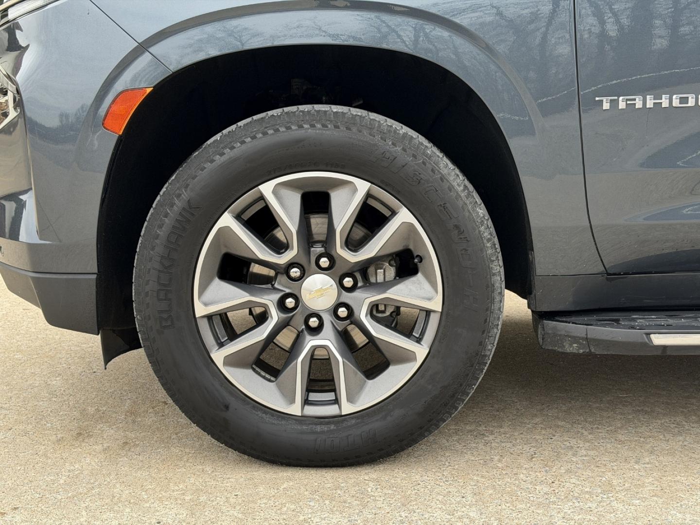 2021 GRAY /Tan Chevrolet Tahoe LT 4WD (1GNSKNKD0MR) with an 5.3L V8 engine, Automatic transmission, located at 2990 Old Orchard Rd., Jackson, MO, 63755, 37.354214, -89.612106 - 2021 Chevrolet Tahoe 1500 LT 105xxx miles 4 Whee Drive 5.3L V8 Automatic Leather 3rd Row Backup Camera Power/Heated Seats Heated Rear Seats Heated Steering Wheel Sunroof Bluetooth Remote Start Cruise Power Windows/Locks/Mirrors We have financing available and we accept trades! Fill o - Photo#43