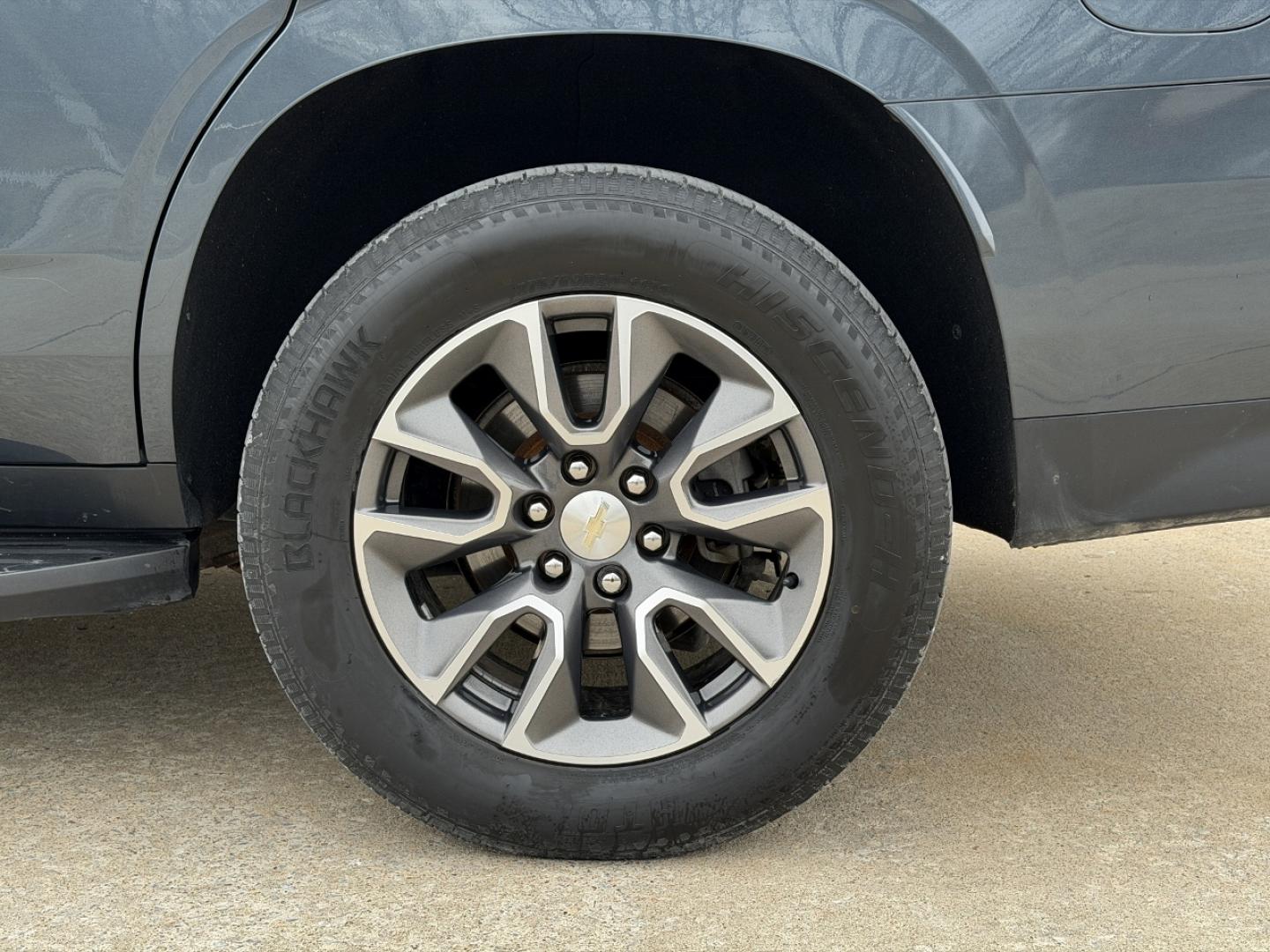 2021 GRAY /Tan Chevrolet Tahoe LT 4WD (1GNSKNKD0MR) with an 5.3L V8 engine, Automatic transmission, located at 2990 Old Orchard Rd., Jackson, MO, 63755, 37.354214, -89.612106 - 2021 Chevrolet Tahoe 1500 LT 105xxx miles 4 Whee Drive 5.3L V8 Automatic Leather 3rd Row Backup Camera Power/Heated Seats Heated Rear Seats Heated Steering Wheel Sunroof Bluetooth Remote Start Cruise Power Windows/Locks/Mirrors We have financing available and we accept trades! Fill o - Photo#44