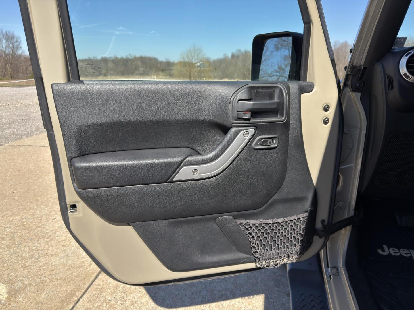 2017 TAN /Black Jeep Wrangler Unlimited Sahara 4WD (1C4BJWEG8HL) with an 3.6L V6 engine, Automatic transmission, located at 2990 Old Orchard Rd., Jackson, MO, 63755, 37.354214, -89.612106 - 2017 Jeep Wrangler Unlimited Sahara 117xxx miles 4x4 3.6L V6 Automatic Cruise Power Windows/Locks/Mirrors We have financing available and we accept trades! Fill out a credit application on our website or come by today! If you have any questions, give us a call at (573) 204-7777 or visit our - Photo#10