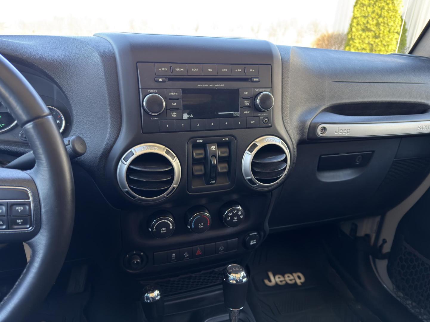2017 TAN /Black Jeep Wrangler Unlimited Sahara 4WD (1C4BJWEG8HL) with an 3.6L V6 engine, Automatic transmission, located at 2990 Old Orchard Rd., Jackson, MO, 63755, 37.354214, -89.612106 - 2017 Jeep Wrangler Unlimited Sahara 117xxx miles 4x4 3.6L V6 Automatic Cruise Power Windows/Locks/Mirrors We have financing available and we accept trades! Fill out a credit application on our website or come by today! If you have any questions, give us a call at (573) 204-7777 or visit our - Photo#22