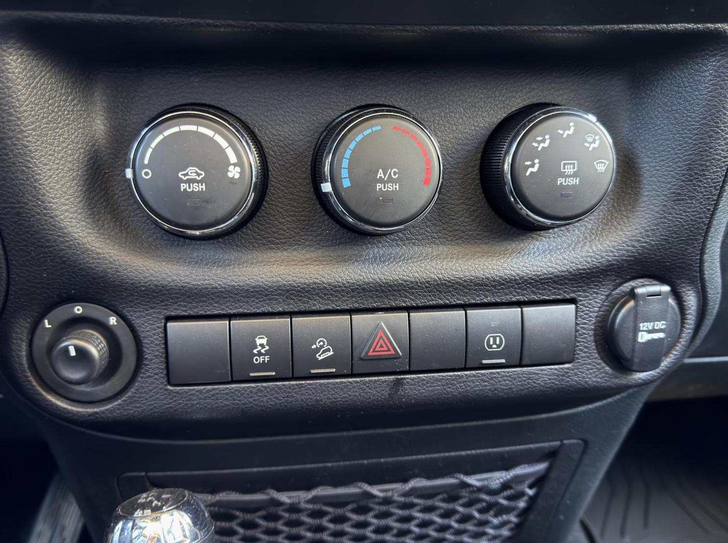 2017 TAN /Black Jeep Wrangler Unlimited Sahara 4WD (1C4BJWEG8HL) with an 3.6L V6 engine, Automatic transmission, located at 2990 Old Orchard Rd., Jackson, MO, 63755, 37.354214, -89.612106 - 2017 Jeep Wrangler Unlimited Sahara 117xxx miles 4x4 3.6L V6 Automatic Cruise Power Windows/Locks/Mirrors We have financing available and we accept trades! Fill out a credit application on our website or come by today! If you have any questions, give us a call at (573) 204-7777 or visit our - Photo#25