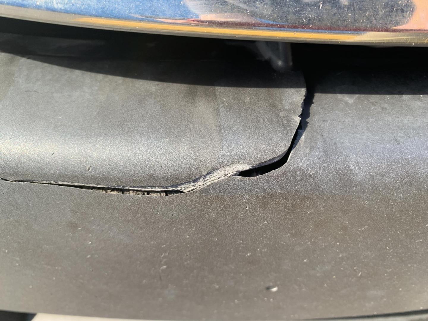 2013 GRAY /GRAY Hyundai Elantra GT GT (KMHD35LE5DU) with an 1.8L L4 16V DOHC engine, 6-Speed Manual transmission, located at 506 S. Kingshighway, Cape Girardeau, MO, 63703, (573) 235-5000, 37.294991, -89.553635 - 2013 Hyundai Elantra GT One Owner 98,xxx miles Alarm System Bluetooth Wireless Technology CD Player Cloth Seats Cruise Control Folding Rear Seat Heated Seats Power Driver's Seat Power Outlet Power Windows Keyless Entry Rear Window Defroster Remote Keyless Entry Steering Wheel Control - Photo#38