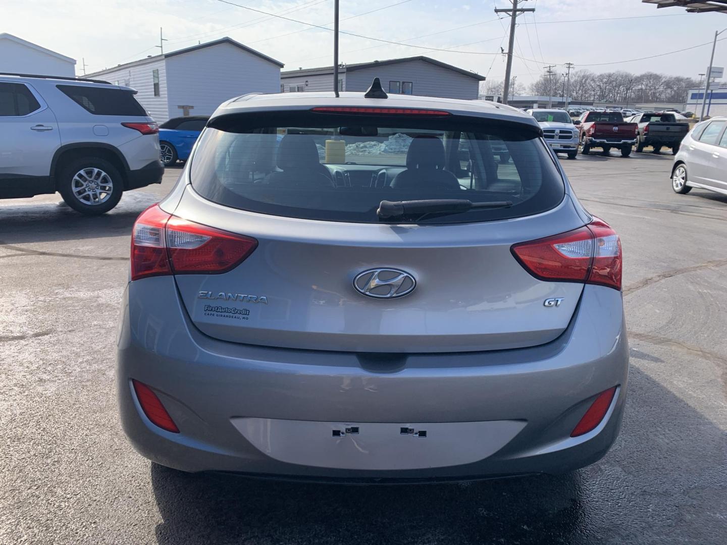 2013 GRAY /GRAY Hyundai Elantra GT GT (KMHD35LE5DU) with an 1.8L L4 16V DOHC engine, 6-Speed Manual transmission, located at 506 S. Kingshighway, Cape Girardeau, MO, 63703, (573) 235-5000, 37.294991, -89.553635 - 2013 Hyundai Elantra GT One Owner 98,xxx miles Alarm System Bluetooth Wireless Technology CD Player Cloth Seats Cruise Control Folding Rear Seat Heated Seats Power Driver's Seat Power Outlet Power Windows Keyless Entry Rear Window Defroster Remote Keyless Entry Steering Wheel Control - Photo#5