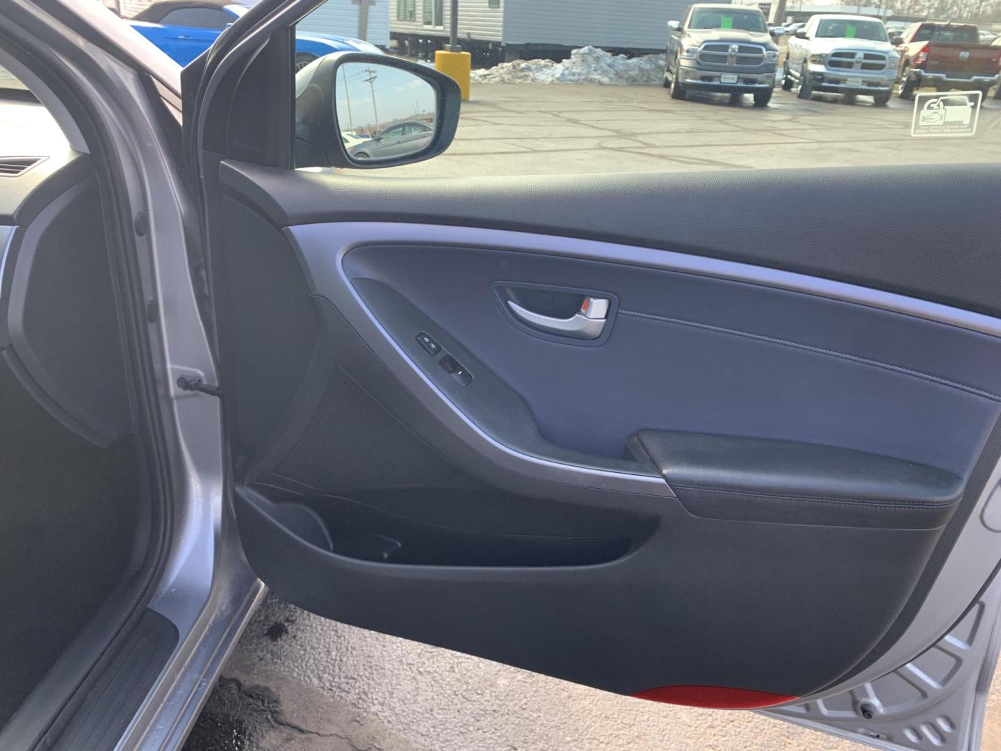 2013 GRAY /GRAY Hyundai Elantra GT GT (KMHD35LE5DU) with an 1.8L L4 16V DOHC engine, 6-Speed Manual transmission, located at 506 S. Kingshighway, Cape Girardeau, MO, 63703, (573) 235-5000, 37.294991, -89.553635 - 2013 Hyundai Elantra GT One Owner 98,xxx miles Alarm System Bluetooth Wireless Technology CD Player Cloth Seats Cruise Control Folding Rear Seat Heated Seats Power Driver's Seat Power Outlet Power Windows Keyless Entry Rear Window Defroster Remote Keyless Entry Steering Wheel Control - Photo#10