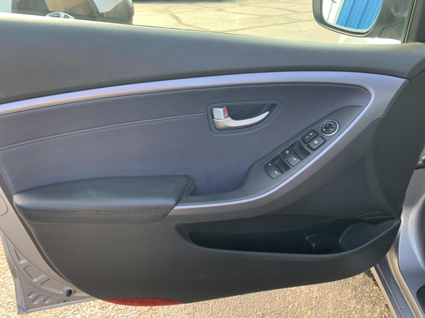 2013 GRAY /GRAY Hyundai Elantra GT GT (KMHD35LE5DU) with an 1.8L L4 16V DOHC engine, 6-Speed Manual transmission, located at 506 S. Kingshighway, Cape Girardeau, MO, 63703, (573) 235-5000, 37.294991, -89.553635 - 2013 Hyundai Elantra GT One Owner 98,xxx miles Alarm System Bluetooth Wireless Technology CD Player Cloth Seats Cruise Control Folding Rear Seat Heated Seats Power Driver's Seat Power Outlet Power Windows Keyless Entry Rear Window Defroster Remote Keyless Entry Steering Wheel Control - Photo#16