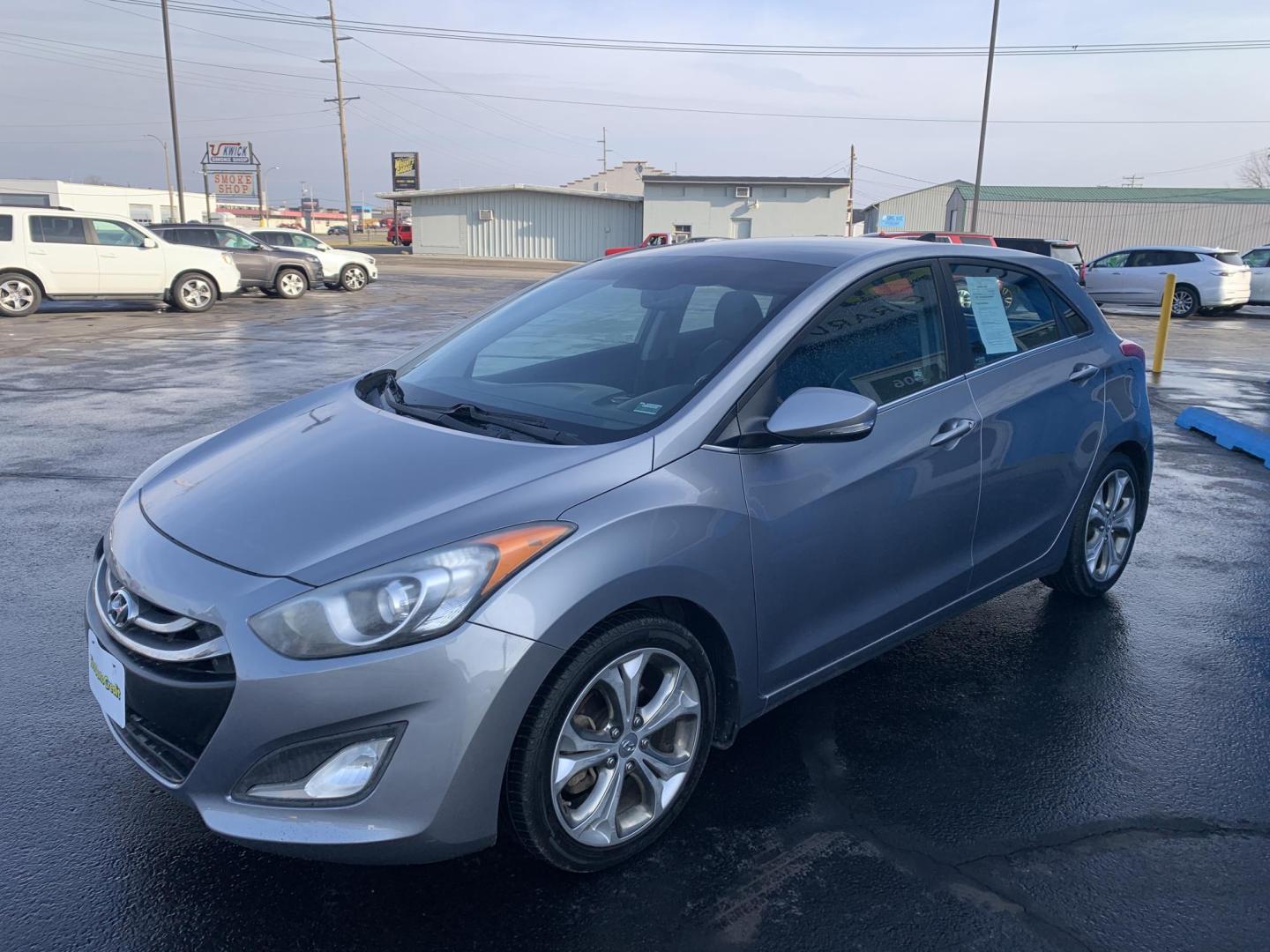 2013 GRAY /GRAY Hyundai Elantra GT GT (KMHD35LE5DU) with an 1.8L L4 16V DOHC engine, 6-Speed Manual transmission, located at 506 S. Kingshighway, Cape Girardeau, MO, 63703, (573) 235-5000, 37.294991, -89.553635 - 2013 Hyundai Elantra GT One Owner 98,xxx miles Alarm System Bluetooth Wireless Technology CD Player Cloth Seats Cruise Control Folding Rear Seat Heated Seats Power Driver's Seat Power Outlet Power Windows Keyless Entry Rear Window Defroster Remote Keyless Entry Steering Wheel Control - Photo#2