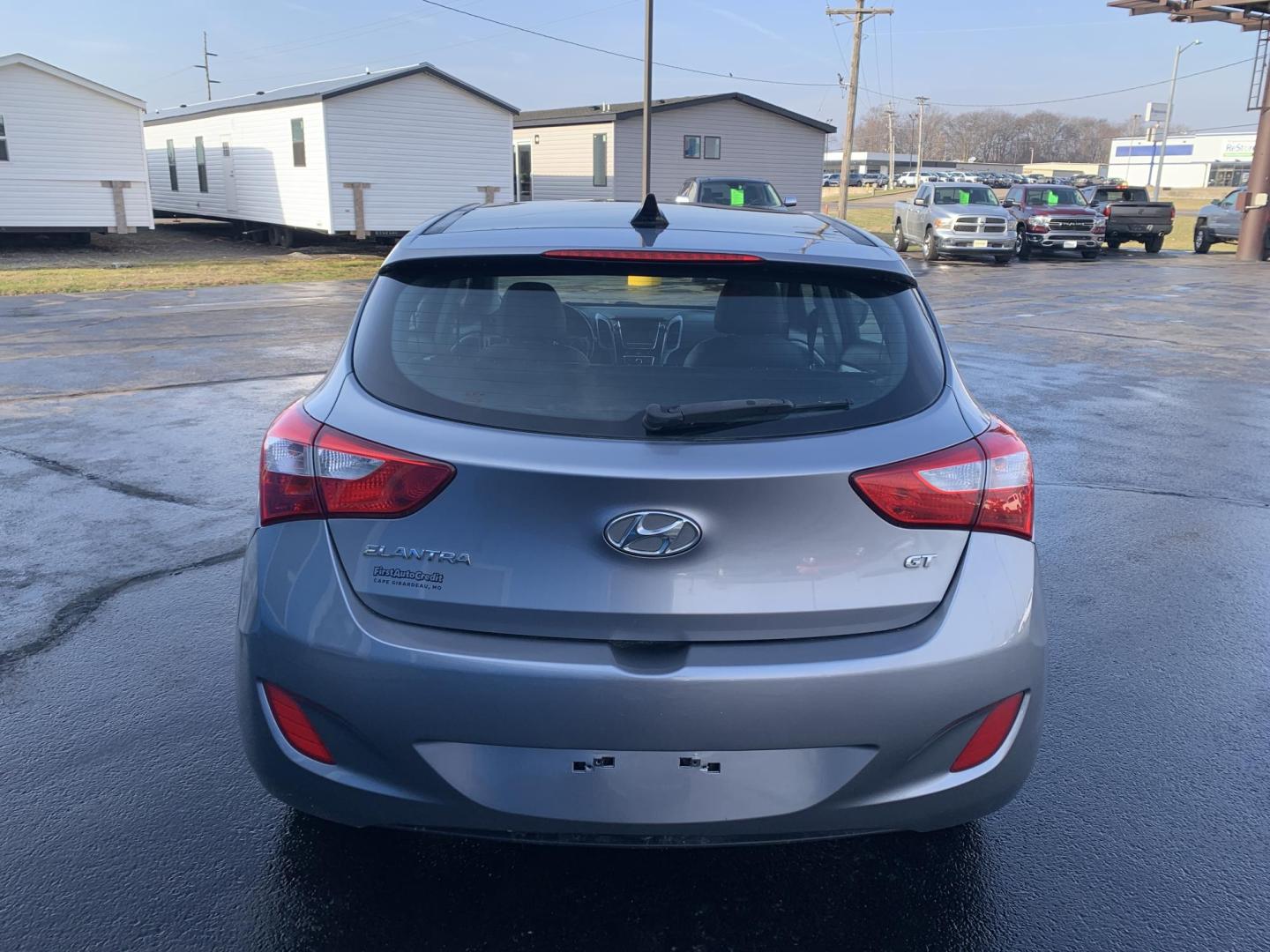 2013 GRAY /GRAY Hyundai Elantra GT GT (KMHD35LE5DU) with an 1.8L L4 16V DOHC engine, 6-Speed Manual transmission, located at 506 S. Kingshighway, Cape Girardeau, MO, 63703, (573) 235-5000, 37.294991, -89.553635 - 2013 Hyundai Elantra GT One Owner 98,xxx miles Alarm System Bluetooth Wireless Technology CD Player Cloth Seats Cruise Control Folding Rear Seat Heated Seats Power Driver's Seat Power Outlet Power Windows Keyless Entry Rear Window Defroster Remote Keyless Entry Steering Wheel Control - Photo#5