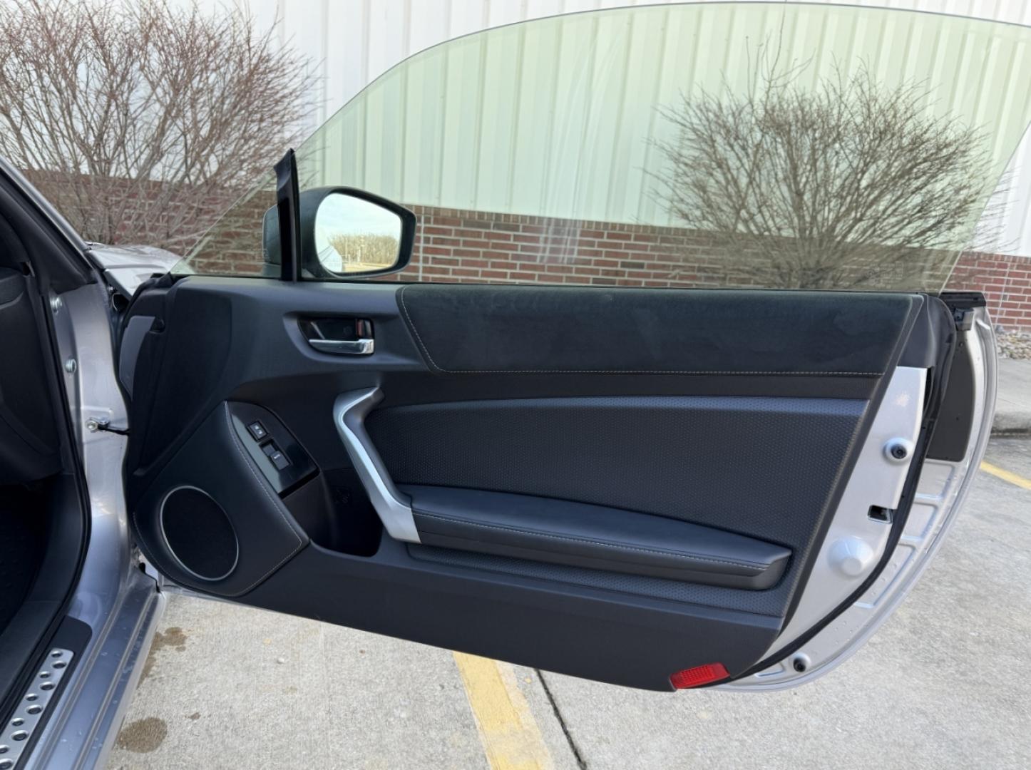 2020 SILVER /Black Toyota 86 GT (JF1ZNAE15L8) with an 2.0L 4 Cyl. engine, Automatic transmission, located at 2990 Old Orchard Rd., Jackson, MO, 63755, 37.354214, -89.612106 - 2020 Toyota 86 GT 35xxx miles Rear Wheel Drive 2.0L 4 Cyl. Automatic Backup Camera Heated Seats Bluetooth Cruise Power Windows/Locks/Mirrors We have financing available and we accept trades! Fill out a credit application on our website or come by today! If you have any questions, give us - Photo#13