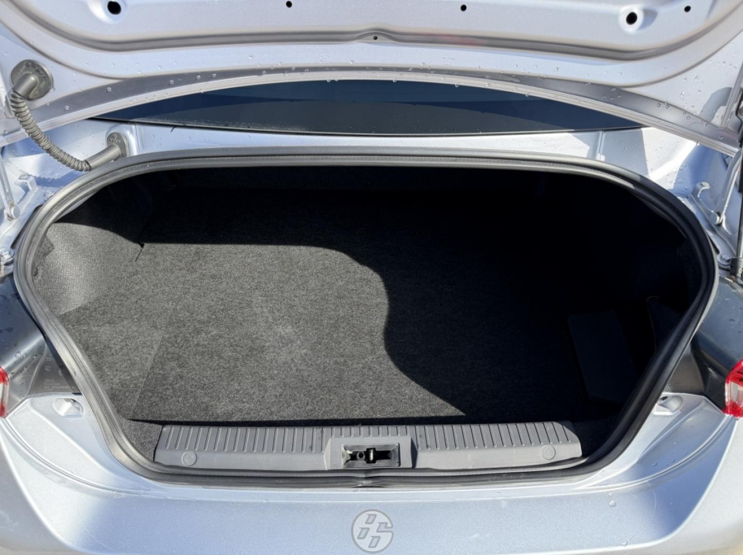 2020 SILVER /Black Toyota 86 GT (JF1ZNAE15L8) with an 2.0L 4 Cyl. engine, Automatic transmission, located at 2990 Old Orchard Rd., Jackson, MO, 63755, 37.354214, -89.612106 - 2020 Toyota 86 GT 35xxx miles Rear Wheel Drive 2.0L 4 Cyl. Automatic Backup Camera Heated Seats Bluetooth Cruise Power Windows/Locks/Mirrors We have financing available and we accept trades! Fill out a credit application on our website or come by today! If you have any questions, give us - Photo#17