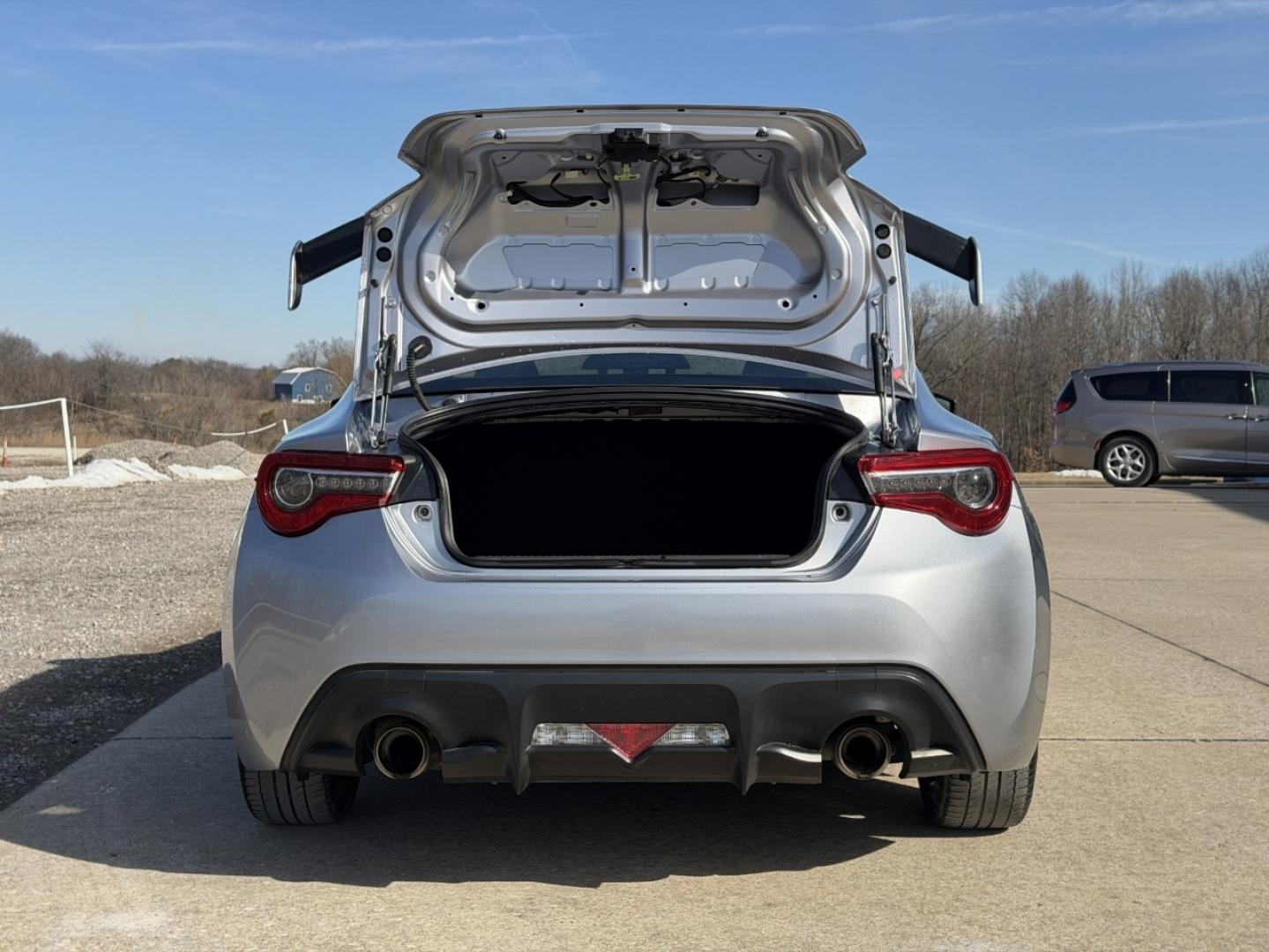 2020 SILVER /Black Toyota 86 GT (JF1ZNAE15L8) with an 2.0L 4 Cyl. engine, Automatic transmission, located at 2990 Old Orchard Rd., Jackson, MO, 63755, 37.354214, -89.612106 - 2020 Toyota 86 GT 35xxx miles Rear Wheel Drive 2.0L 4 Cyl. Automatic Backup Camera Heated Seats Bluetooth Cruise Power Windows/Locks/Mirrors We have financing available and we accept trades! Fill out a credit application on our website or come by today! If you have any questions, give us - Photo#16