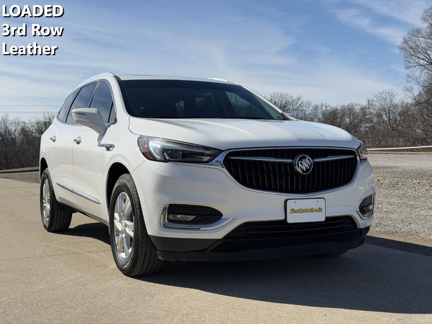 2018 WHITE /Gray Buick Enclave Essence FWD (5GAERBKW0JJ) with an 3.6L V6 engine, Automatic transmission, located at 2990 Old Orchard Rd., Jackson, MO, 63755, 37.354214, -89.612106 - 2018 Buick Enclave Essence 122xxx miles Front Wheel Drive 3.6L V6 Automatic Leather 3rd Row Navigation Power/Heated Seats Backup Camera Sunroof Bluetooth Remote Start Cruise Power Windows/Locks/Mirrors We have financing available and we accept trades! Fill out a credit application on - Photo#0