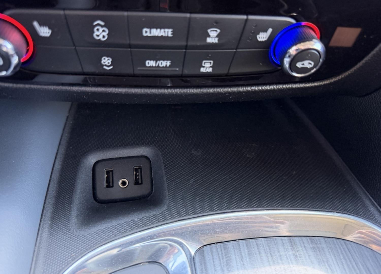 2018 WHITE /Gray Buick Enclave Essence FWD (5GAERBKW0JJ) with an 3.6L V6 engine, Automatic transmission, located at 2990 Old Orchard Rd., Jackson, MO, 63755, 37.354214, -89.612106 - 2018 Buick Enclave Essence 122xxx miles Front Wheel Drive 3.6L V6 Automatic Leather 3rd Row Navigation Power/Heated Seats Backup Camera Sunroof Bluetooth Remote Start Cruise Power Windows/Locks/Mirrors We have financing available and we accept trades! Fill out a credit application on - Photo#31