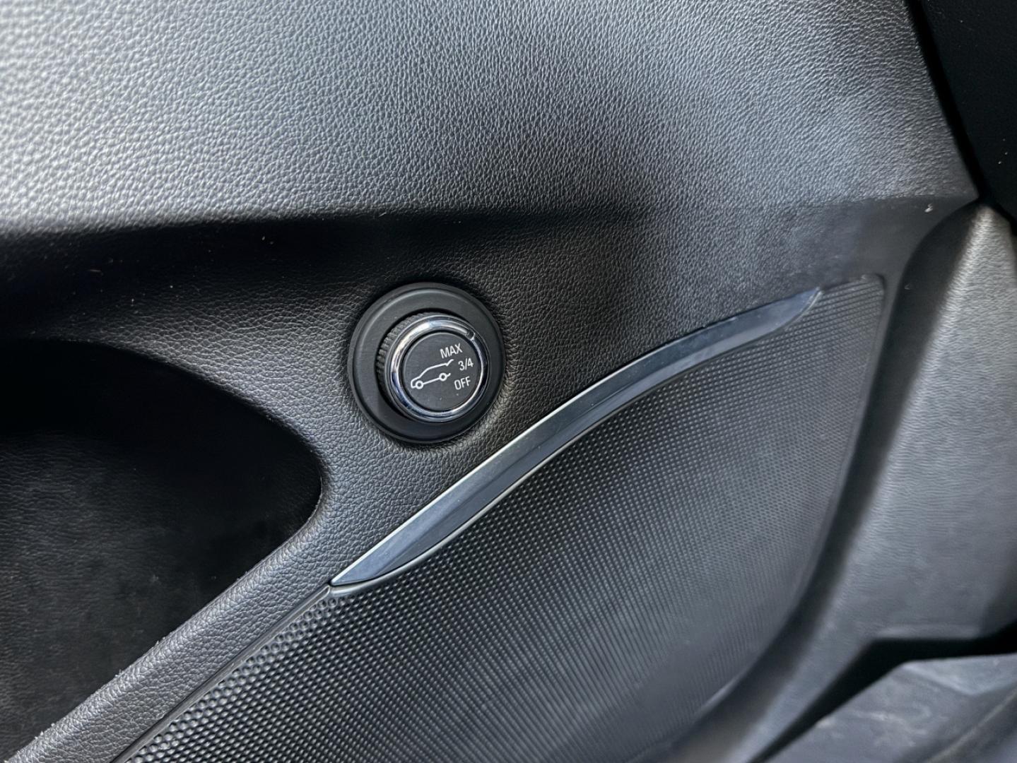 2018 WHITE /Gray Buick Enclave Essence FWD (5GAERBKW0JJ) with an 3.6L V6 engine, Automatic transmission, located at 2990 Old Orchard Rd., Jackson, MO, 63755, 37.354214, -89.612106 - 2018 Buick Enclave Essence 122xxx miles Front Wheel Drive 3.6L V6 Automatic Leather 3rd Row Navigation Power/Heated Seats Backup Camera Sunroof Bluetooth Remote Start Cruise Power Windows/Locks/Mirrors We have financing available and we accept trades! Fill out a credit application on - Photo#34