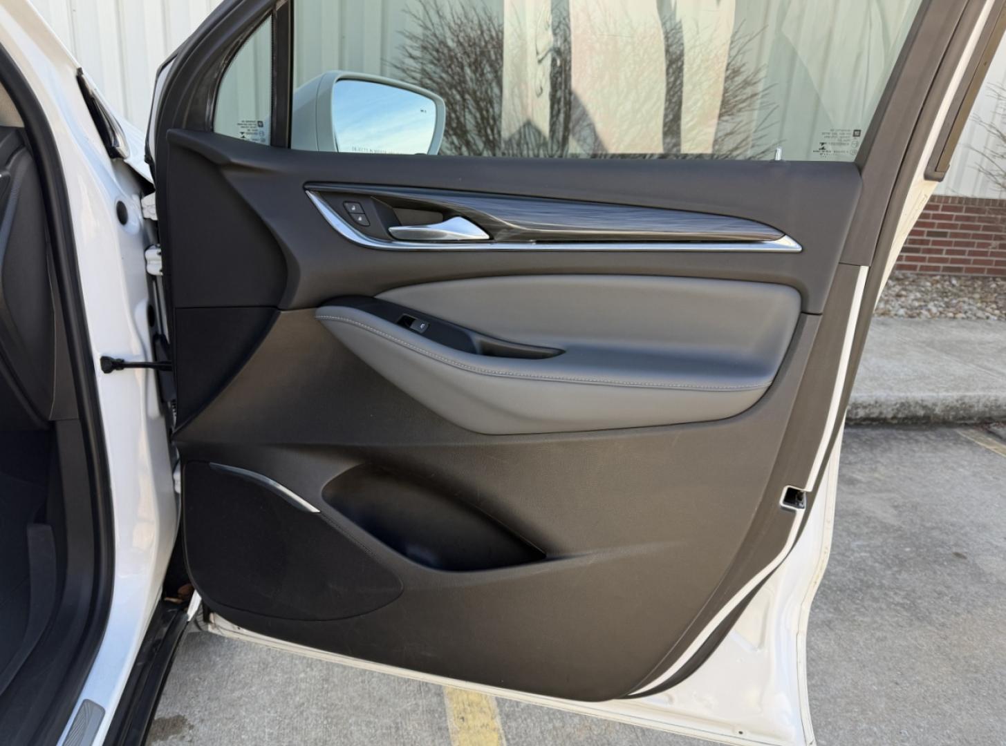 2018 WHITE /Gray Buick Enclave Essence FWD (5GAERBKW0JJ) with an 3.6L V6 engine, Automatic transmission, located at 2990 Old Orchard Rd., Jackson, MO, 63755, 37.354214, -89.612106 - 2018 Buick Enclave Essence 122xxx miles Front Wheel Drive 3.6L V6 Automatic Leather 3rd Row Navigation Power/Heated Seats Backup Camera Sunroof Bluetooth Remote Start Cruise Power Windows/Locks/Mirrors We have financing available and we accept trades! Fill out a credit application on - Photo#17