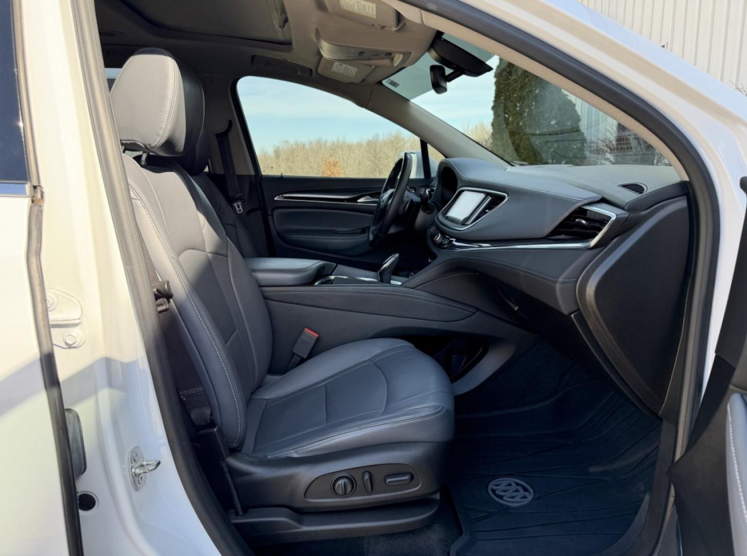 2018 WHITE /Gray Buick Enclave Essence FWD (5GAERBKW0JJ) with an 3.6L V6 engine, Automatic transmission, located at 2990 Old Orchard Rd., Jackson, MO, 63755, 37.354214, -89.612106 - 2018 Buick Enclave Essence 122xxx miles Front Wheel Drive 3.6L V6 Automatic Leather 3rd Row Navigation Power/Heated Seats Backup Camera Sunroof Bluetooth Remote Start Cruise Power Windows/Locks/Mirrors We have financing available and we accept trades! Fill out a credit application on - Photo#18