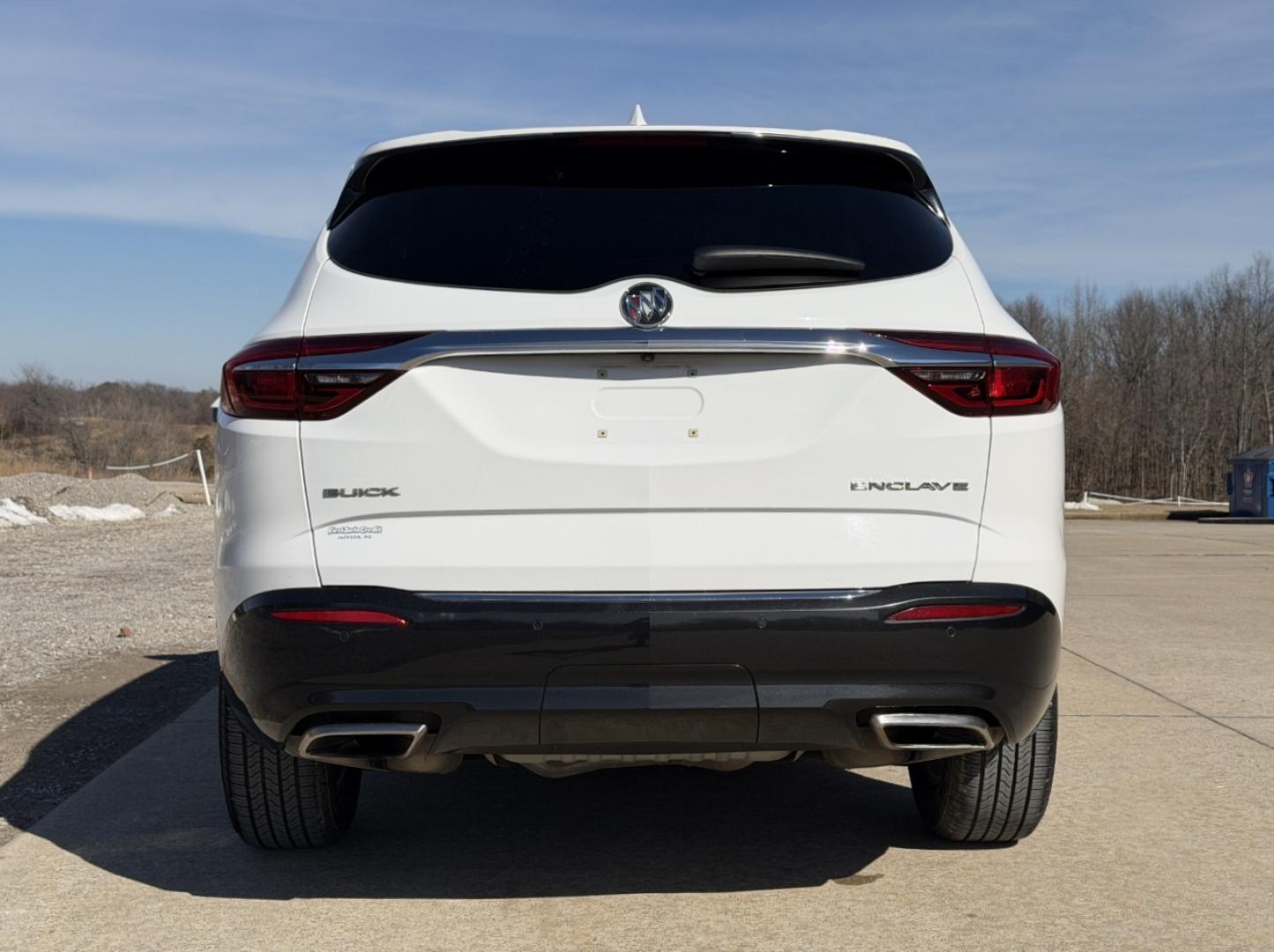 2018 WHITE /Gray Buick Enclave Essence FWD (5GAERBKW0JJ) with an 3.6L V6 engine, Automatic transmission, located at 2990 Old Orchard Rd., Jackson, MO, 63755, 37.354214, -89.612106 - 2018 Buick Enclave Essence 122xxx miles Front Wheel Drive 3.6L V6 Automatic Leather 3rd Row Navigation Power/Heated Seats Backup Camera Sunroof Bluetooth Remote Start Cruise Power Windows/Locks/Mirrors We have financing available and we accept trades! Fill out a credit application on - Photo#13