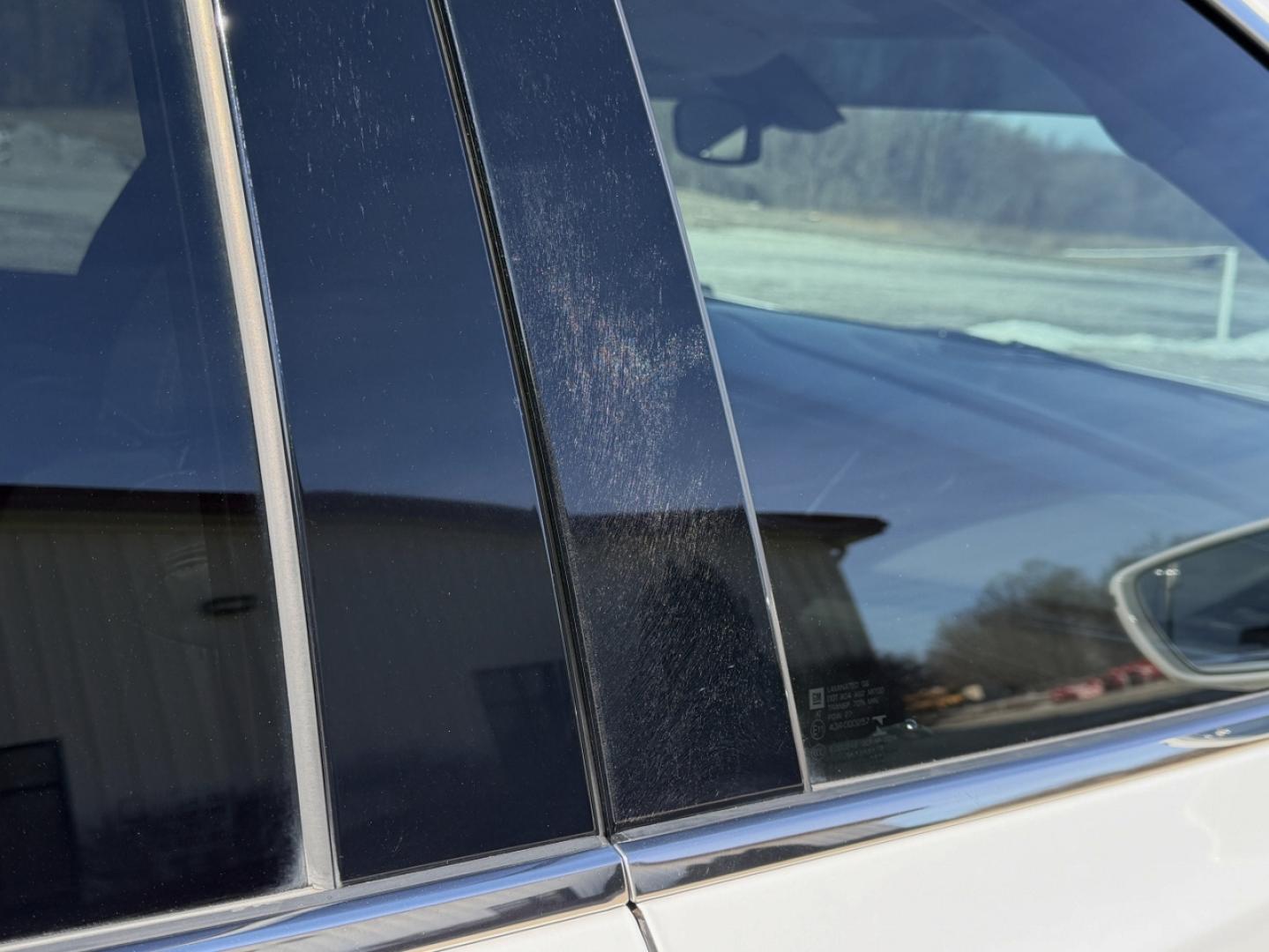 2018 WHITE /Gray Buick Enclave Essence FWD (5GAERBKW0JJ) with an 3.6L V6 engine, Automatic transmission, located at 2990 Old Orchard Rd., Jackson, MO, 63755, 37.354214, -89.612106 - 2018 Buick Enclave Essence 122xxx miles Front Wheel Drive 3.6L V6 Automatic Leather 3rd Row Navigation Power/Heated Seats Backup Camera Sunroof Bluetooth Remote Start Cruise Power Windows/Locks/Mirrors We have financing available and we accept trades! Fill out a credit application on - Photo#50