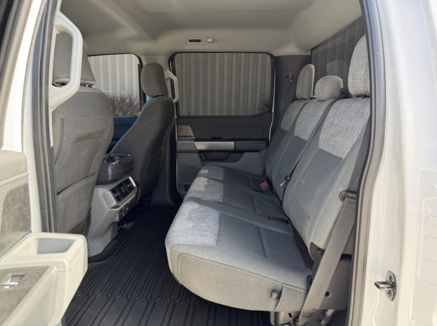 2023 WHITE /Gray Ford F-150 XLT SuperCrew 6.5-ft. Bed 4WD (1FTFW1E53PK) with an 5.0L V8 engine, 6A transmission, located at 2990 Old Orchard Rd., Jackson, MO, 63755, 37.354214, -89.612106 - 2023 Ford F-150 XLT 1-Owner 88xxx miles 4x4 5.0L V8 Automatic Navigation Backup Camera Power Driver Seat Bluetooth Cruise Power Windows/Locks/Mirrors We have financing available and we accept trades! Fill out a credit application on our website or come by today! If you have any question - Photo#17