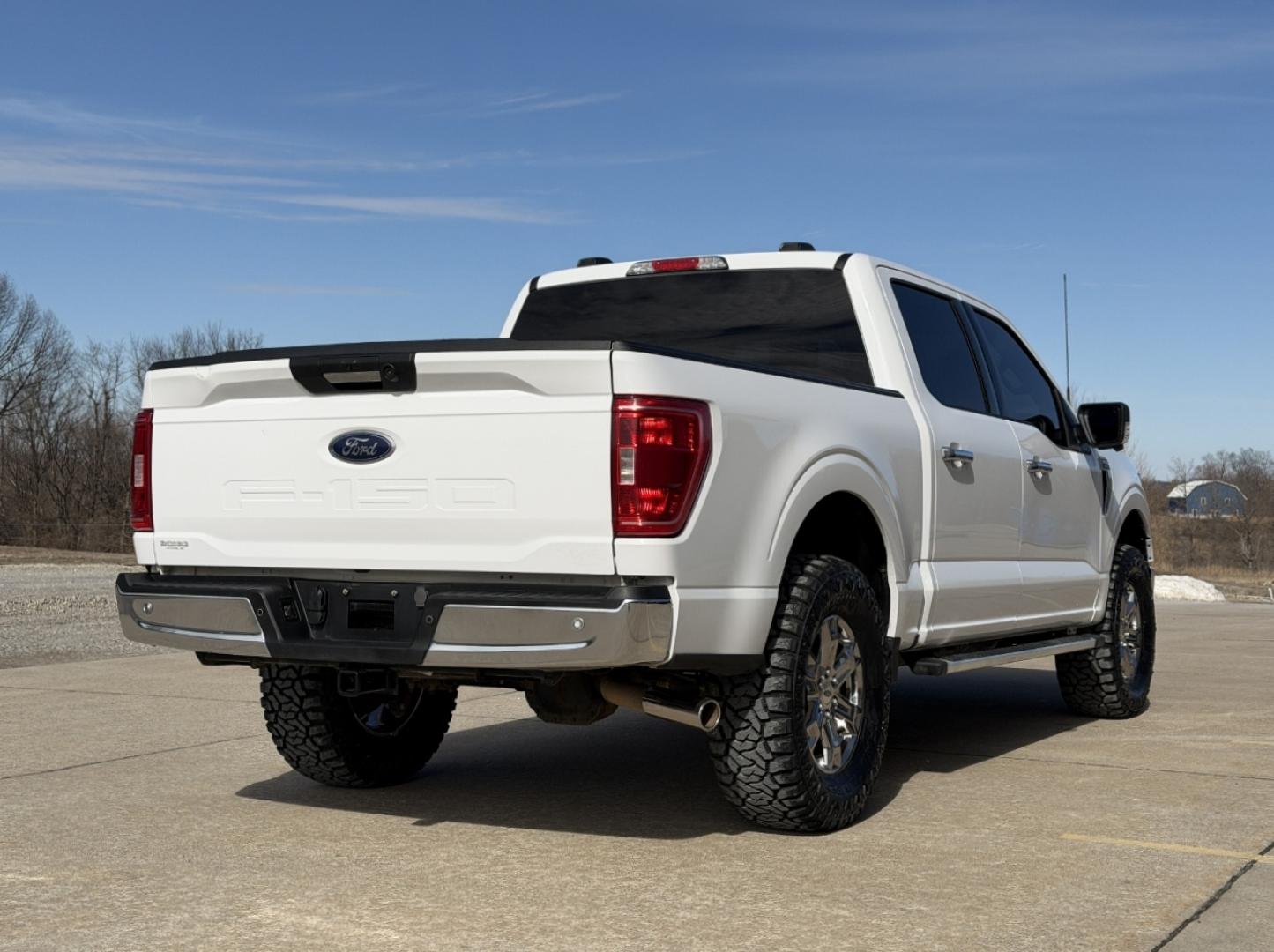 2023 WHITE /Gray Ford F-150 XLT SuperCrew 6.5-ft. Bed 4WD (1FTFW1E53PK) with an 5.0L V8 engine, 6A transmission, located at 2990 Old Orchard Rd., Jackson, MO, 63755, 37.354214, -89.612106 - 2023 Ford F-150 XLT 1-Owner 88xxx miles 4x4 5.0L V8 Automatic Navigation Backup Camera Power Driver Seat Bluetooth Cruise Power Windows/Locks/Mirrors We have financing available and we accept trades! Fill out a credit application on our website or come by today! If you have any question - Photo#9