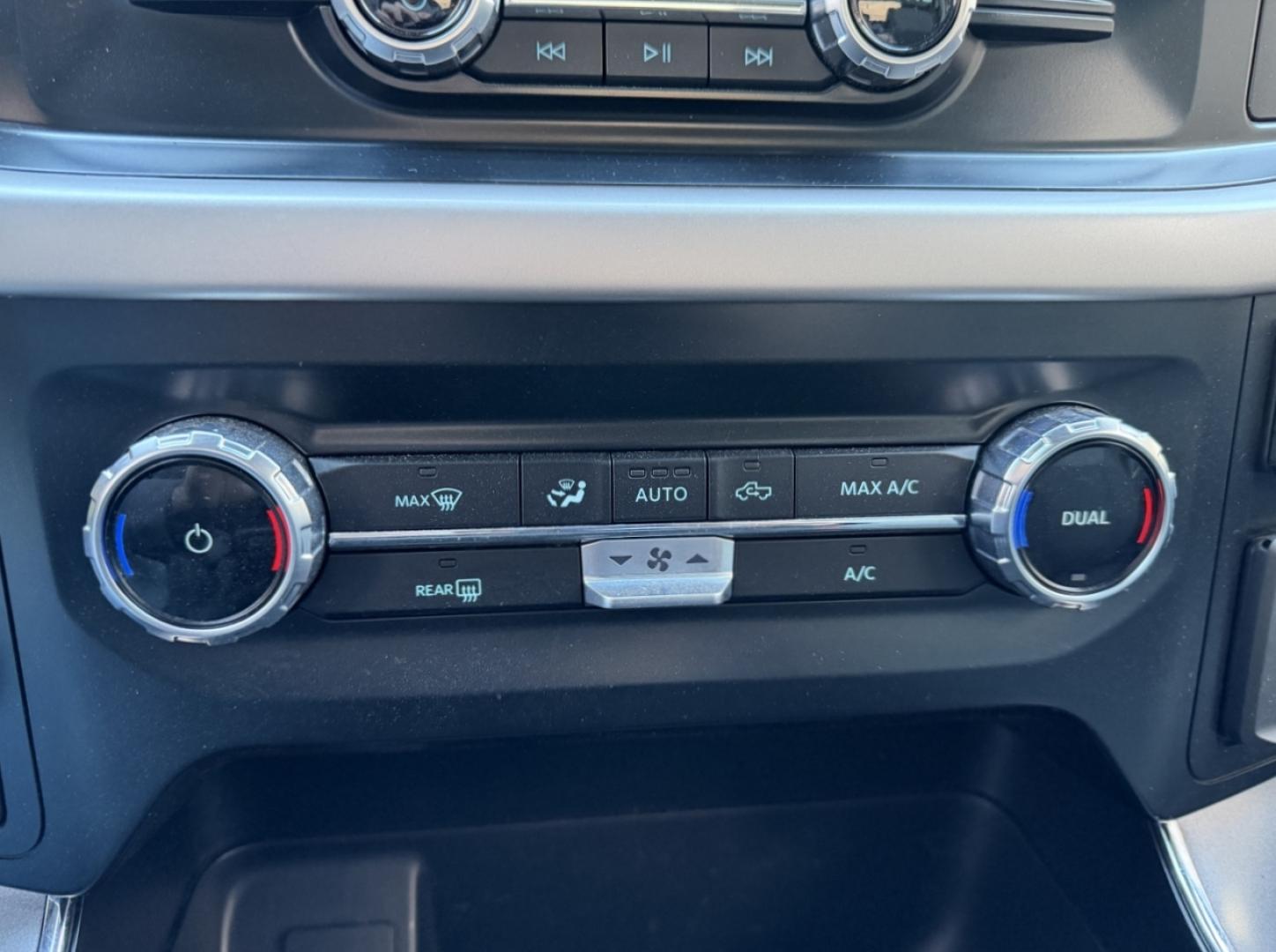 2023 WHITE /Gray Ford F-150 XLT SuperCrew 6.5-ft. Bed 4WD (1FTFW1E53PK) with an 5.0L V8 engine, 6A transmission, located at 2990 Old Orchard Rd., Jackson, MO, 63755, 37.354214, -89.612106 - 2023 Ford F-150 XLT 1-Owner 88xxx miles 4x4 5.0L V8 Automatic Navigation Backup Camera Power Driver Seat Bluetooth Cruise Power Windows/Locks/Mirrors We have financing available and we accept trades! Fill out a credit application on our website or come by today! If you have any question - Photo#26