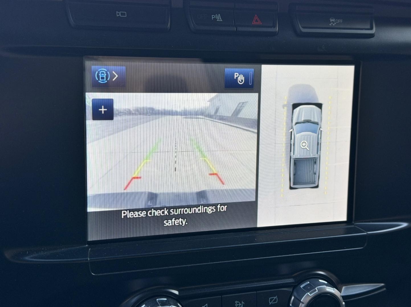 2023 WHITE /Gray Ford F-150 XLT SuperCrew 6.5-ft. Bed 4WD (1FTFW1E53PK) with an 5.0L V8 engine, 6A transmission, located at 2990 Old Orchard Rd., Jackson, MO, 63755, 37.354214, -89.612106 - 2023 Ford F-150 XLT 1-Owner 88xxx miles 4x4 5.0L V8 Automatic Navigation Backup Camera Power Driver Seat Bluetooth Cruise Power Windows/Locks/Mirrors We have financing available and we accept trades! Fill out a credit application on our website or come by today! If you have any question - Photo#4