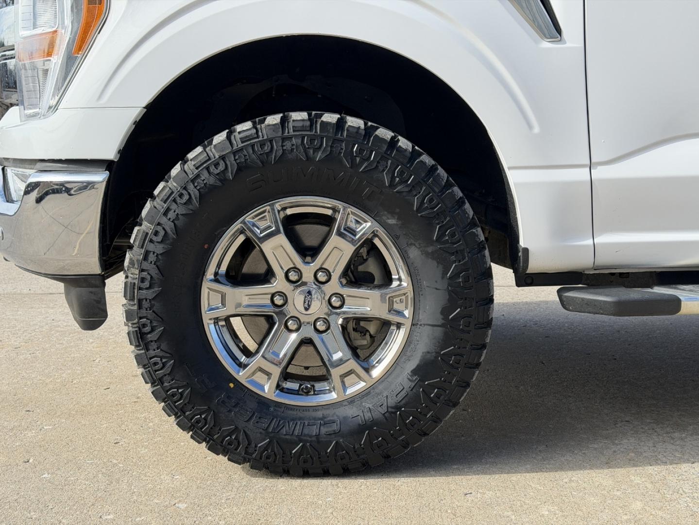 2023 WHITE /Gray Ford F-150 XLT SuperCrew 6.5-ft. Bed 4WD (1FTFW1E53PK) with an 5.0L V8 engine, 6A transmission, located at 2990 Old Orchard Rd., Jackson, MO, 63755, 37.354214, -89.612106 - 2023 Ford F-150 XLT 1-Owner 88xxx miles 4x4 5.0L V8 Automatic Navigation Backup Camera Power Driver Seat Bluetooth Cruise Power Windows/Locks/Mirrors We have financing available and we accept trades! Fill out a credit application on our website or come by today! If you have any question - Photo#36