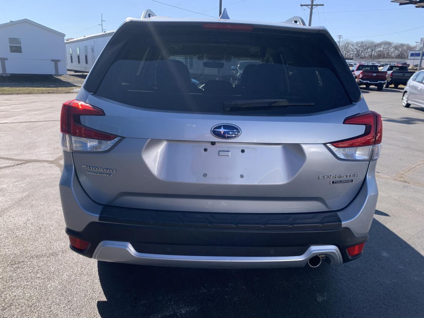 2019 SILVER /BLACK Subaru Forester Touring (JF2SKAWC0KH) with an 2.5L H4 SOHC 16V engine, CVT transmission, located at 506 S. Kingshighway, Cape Girardeau, MO, 63703, (573) 235-5000, 37.294991, -89.553635 - 2019 Subaru Forester Touring 37,xxx miles Alarm System Bluetooth Cruise Control Dual Power Front Seats Folding Rear Seat Hands Free Phone Heated Rear Seats Heated Seats Heated Steering Wheel Integrated Garage Door Opener Leather Seats Navigation System Power Driver's Seat Power Outle - Photo#5