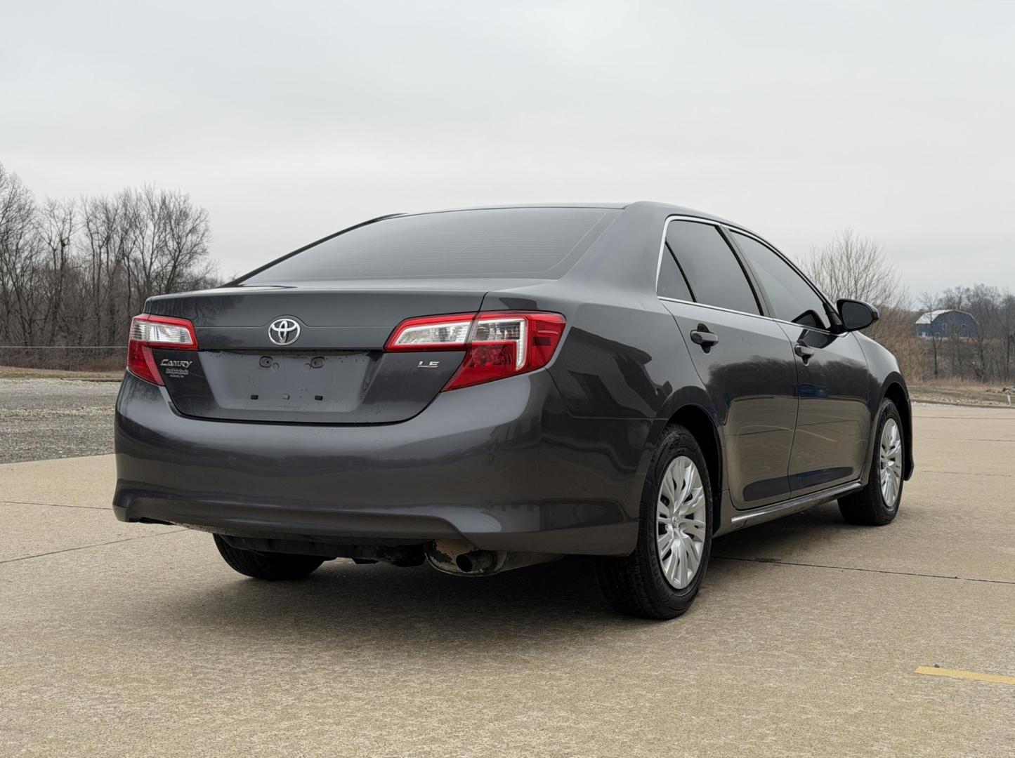 2012 GRAY /Gray Toyota Camry LE (4T4BF1FK8CR) with an 2.5L 4 Cyl. engine, Automatic transmission, located at 2990 Old Orchard Rd., Jackson, MO, 63755, 37.354214, -89.612106 - 2012 Toyota Camry LE 117xxx miles Front Wheel Drive 2.5L 4 Cyl. Automatic Power Driver Seat Bluetooth Cruise Power Windows/Locks/Mirrors We have financing available and we accept trades! Fill out a credit application on our website or come by today! If you have any questions, give us a cal - Photo#6