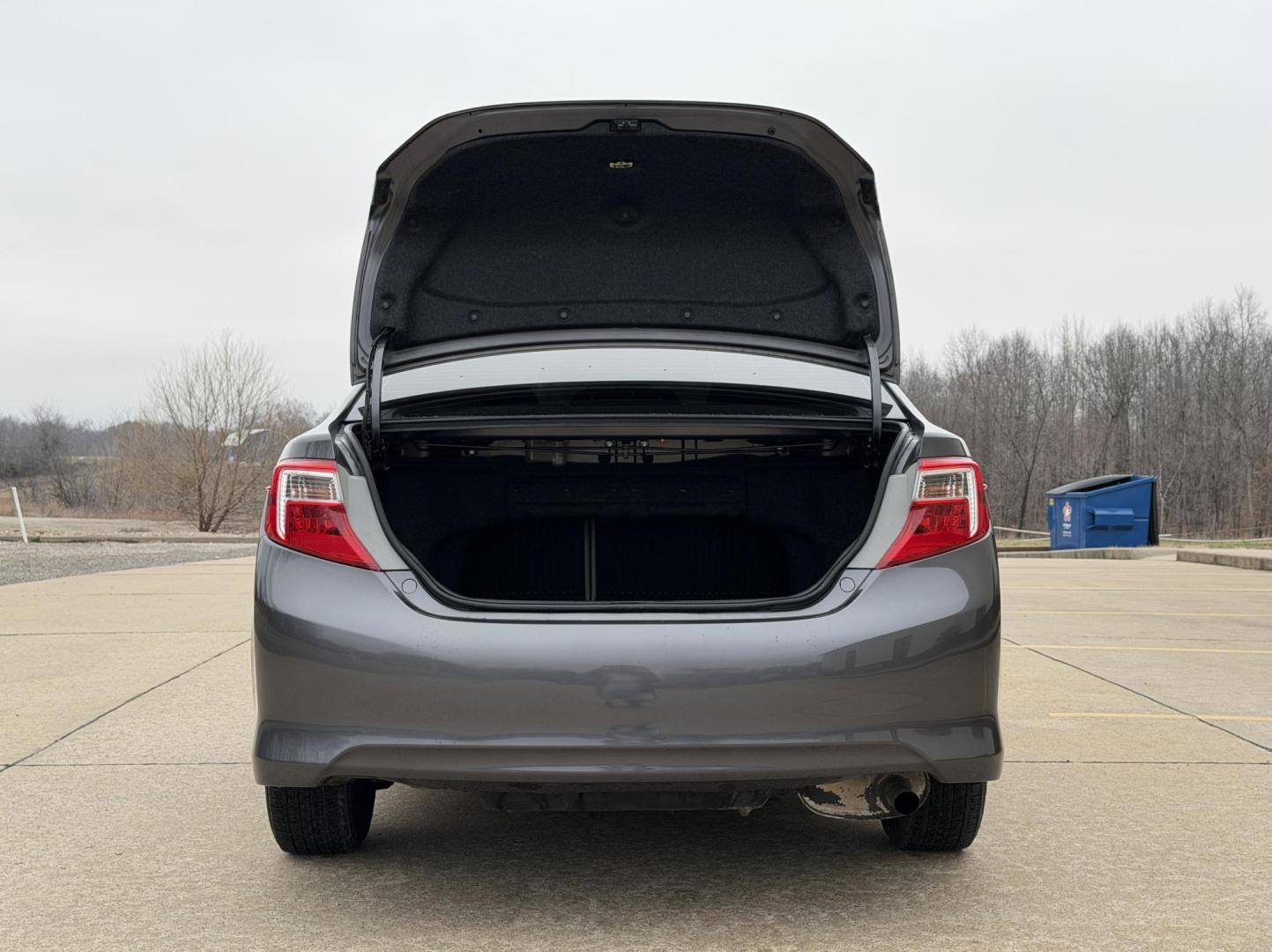 2012 GRAY /Gray Toyota Camry LE (4T4BF1FK8CR) with an 2.5L 4 Cyl. engine, Automatic transmission, located at 2990 Old Orchard Rd., Jackson, MO, 63755, 37.354214, -89.612106 - 2012 Toyota Camry LE 117xxx miles Front Wheel Drive 2.5L 4 Cyl. Automatic Power Driver Seat Bluetooth Cruise Power Windows/Locks/Mirrors We have financing available and we accept trades! Fill out a credit application on our website or come by today! If you have any questions, give us a cal - Photo#16