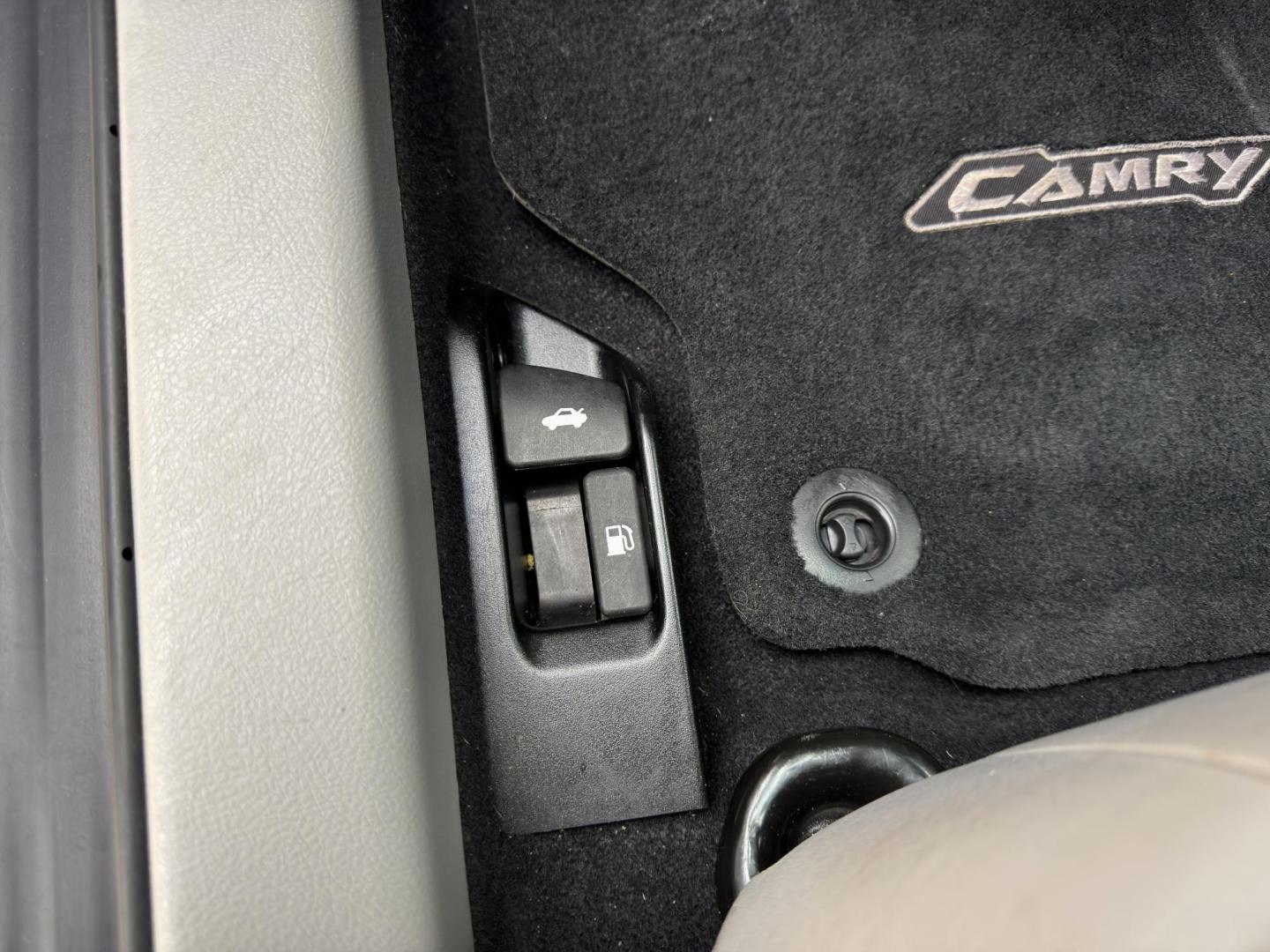 2012 GRAY /Gray Toyota Camry LE (4T4BF1FK8CR) with an 2.5L 4 Cyl. engine, Automatic transmission, located at 2990 Old Orchard Rd., Jackson, MO, 63755, 37.354214, -89.612106 - 2012 Toyota Camry LE 117xxx miles Front Wheel Drive 2.5L 4 Cyl. Automatic Power Driver Seat Bluetooth Cruise Power Windows/Locks/Mirrors We have financing available and we accept trades! Fill out a credit application on our website or come by today! If you have any questions, give us a cal - Photo#29