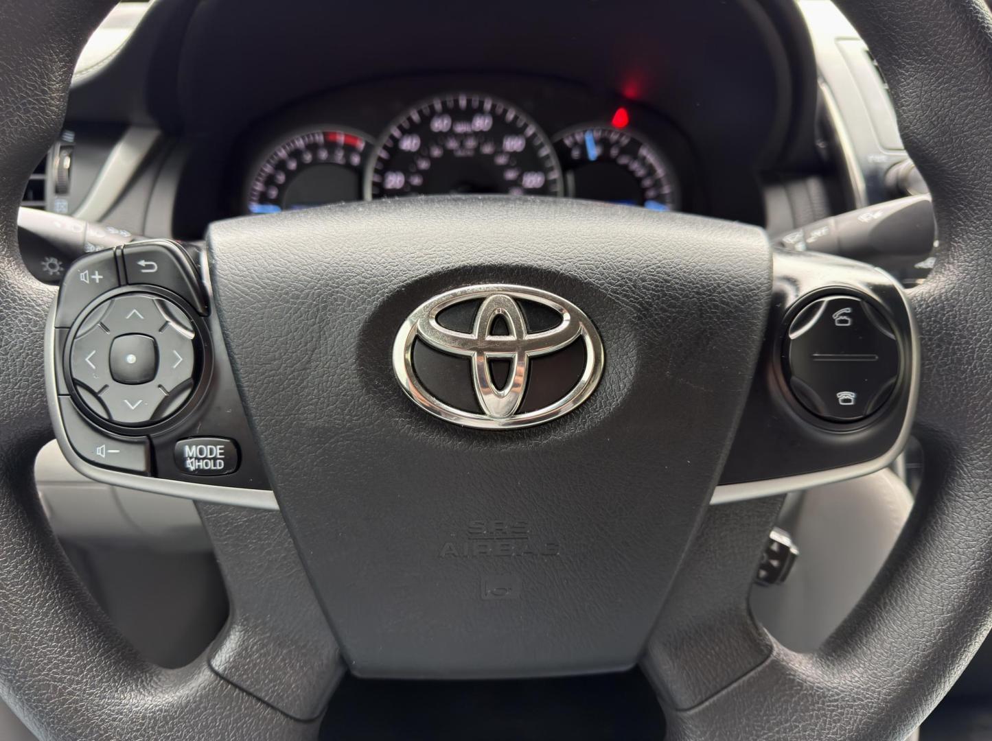 2012 GRAY /Gray Toyota Camry LE (4T4BF1FK8CR) with an 2.5L 4 Cyl. engine, Automatic transmission, located at 2990 Old Orchard Rd., Jackson, MO, 63755, 37.354214, -89.612106 - 2012 Toyota Camry LE 117xxx miles Front Wheel Drive 2.5L 4 Cyl. Automatic Power Driver Seat Bluetooth Cruise Power Windows/Locks/Mirrors We have financing available and we accept trades! Fill out a credit application on our website or come by today! If you have any questions, give us a cal - Photo#20