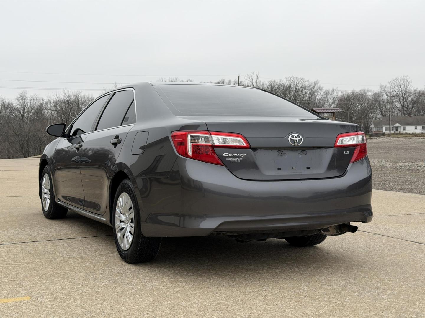 2012 GRAY /Gray Toyota Camry LE (4T4BF1FK8CR) with an 2.5L 4 Cyl. engine, Automatic transmission, located at 2990 Old Orchard Rd., Jackson, MO, 63755, 37.354214, -89.612106 - 2012 Toyota Camry LE 117xxx miles Front Wheel Drive 2.5L 4 Cyl. Automatic Power Driver Seat Bluetooth Cruise Power Windows/Locks/Mirrors We have financing available and we accept trades! Fill out a credit application on our website or come by today! If you have any questions, give us a cal - Photo#7