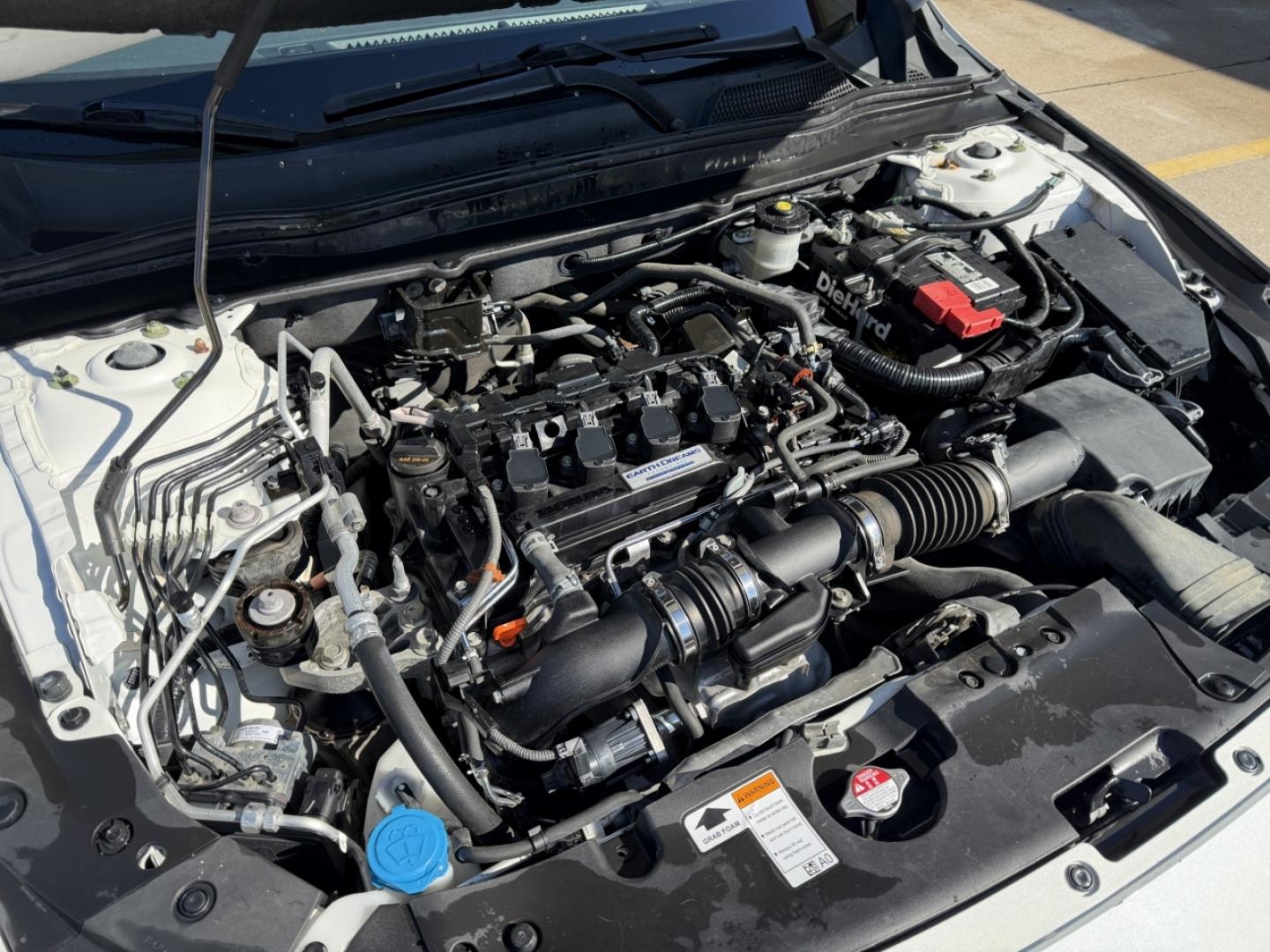 2018 WHITE /Black Honda Accord Sport CVT (1HGCV1F38JA) with an 1.5L 4 Cyl. engine, CVT transmission, located at 2990 Old Orchard Rd., Jackson, MO, 63755, 37.354214, -89.612106 - 2018 Honda Accord Sport 169xxx miles Front Wheel Drive 1.5L 4 Cyl. Automatic Leather Backup Camera Power Driver Seat Bluetooth Cruise Power Windows/Locks/Mirrors We have financing available and we accept trades! Fill out a credit application on our website or come by today! If you have a - Photo#31