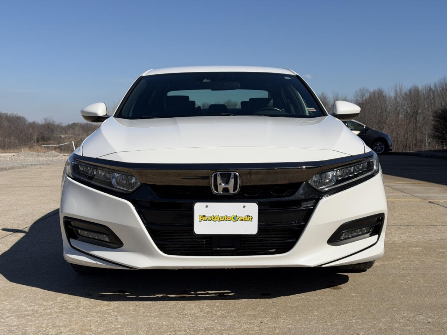 2018 WHITE /Black Honda Accord Sport CVT (1HGCV1F38JA) with an 1.5L 4 Cyl. engine, CVT transmission, located at 2990 Old Orchard Rd., Jackson, MO, 63755, 37.354214, -89.612106 - 2018 Honda Accord Sport 169xxx miles Front Wheel Drive 1.5L 4 Cyl. Automatic Leather Backup Camera Power Driver Seat Bluetooth Cruise Power Windows/Locks/Mirrors We have financing available and we accept trades! Fill out a credit application on our website or come by today! If you have a - Photo#10