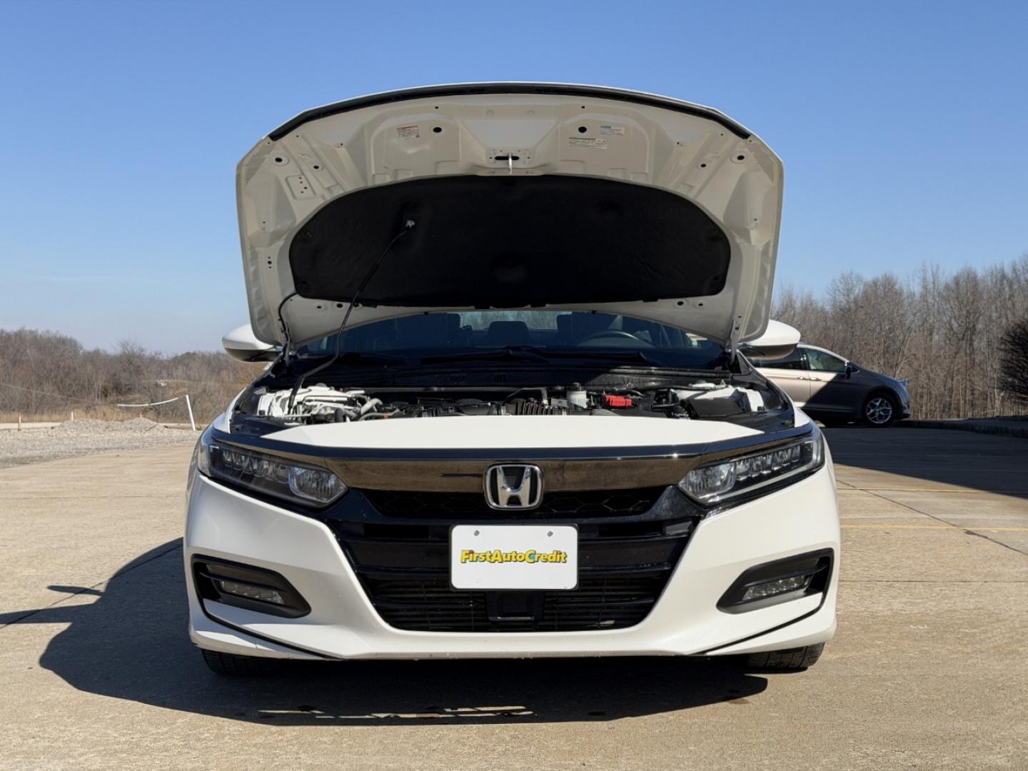 2018 WHITE /Black Honda Accord Sport CVT (1HGCV1F38JA) with an 1.5L 4 Cyl. engine, CVT transmission, located at 2990 Old Orchard Rd., Jackson, MO, 63755, 37.354214, -89.612106 - 2018 Honda Accord Sport 169xxx miles Front Wheel Drive 1.5L 4 Cyl. Automatic Leather Backup Camera Power Driver Seat Bluetooth Cruise Power Windows/Locks/Mirrors We have financing available and we accept trades! Fill out a credit application on our website or come by today! If you have a - Photo#30