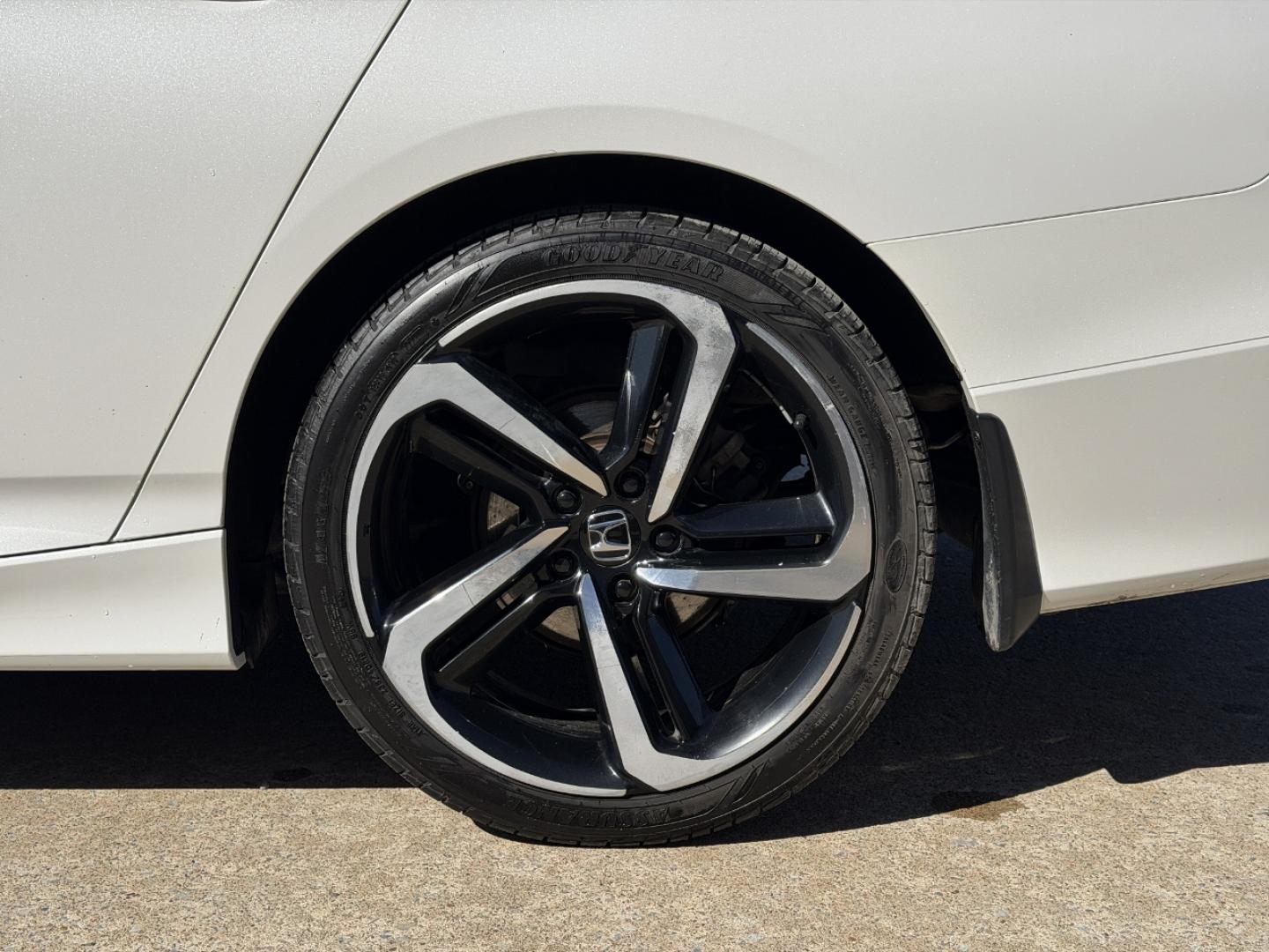 2018 WHITE /Black Honda Accord Sport CVT (1HGCV1F38JA) with an 1.5L 4 Cyl. engine, CVT transmission, located at 2990 Old Orchard Rd., Jackson, MO, 63755, 37.354214, -89.612106 - 2018 Honda Accord Sport 169xxx miles Front Wheel Drive 1.5L 4 Cyl. Automatic Leather Backup Camera Power Driver Seat Bluetooth Cruise Power Windows/Locks/Mirrors We have financing available and we accept trades! Fill out a credit application on our website or come by today! If you have a - Photo#34