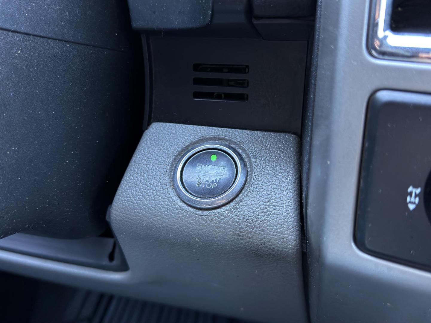 2015 SILVER /Gray Ford F-150 Lariat SuperCrew 6.5-ft. Bed 4WD (1FTEW1EG7FK) with an 3.5L V6 TURBO engine, Automatic transmission, located at 2990 Old Orchard Rd., Jackson, MO, 63755, 37.354214, -89.612106 - 2015 Ford F-150 Lariat 164xxx miles 4x4 3.5L V6 Automatic Leather Navigation Power/Heated/Cooled Seats Heated Rear Seats Heated Steering Wheel Backup Camera Bluetooth Remote Start Cruise Power Windows/Locks/Mirrors We have financing available and we accept trades! Fill out a credit ap - Photo#27