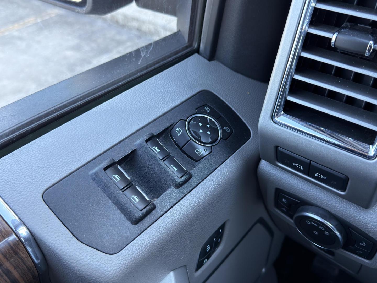 2015 SILVER /Gray Ford F-150 Lariat SuperCrew 6.5-ft. Bed 4WD (1FTEW1EG7FK) with an 3.5L V6 TURBO engine, Automatic transmission, located at 2990 Old Orchard Rd., Jackson, MO, 63755, 37.354214, -89.612106 - 2015 Ford F-150 Lariat 164xxx miles 4x4 3.5L V6 Automatic Leather Navigation Power/Heated/Cooled Seats Heated Rear Seats Heated Steering Wheel Backup Camera Bluetooth Remote Start Cruise Power Windows/Locks/Mirrors We have financing available and we accept trades! Fill out a credit ap - Photo#31