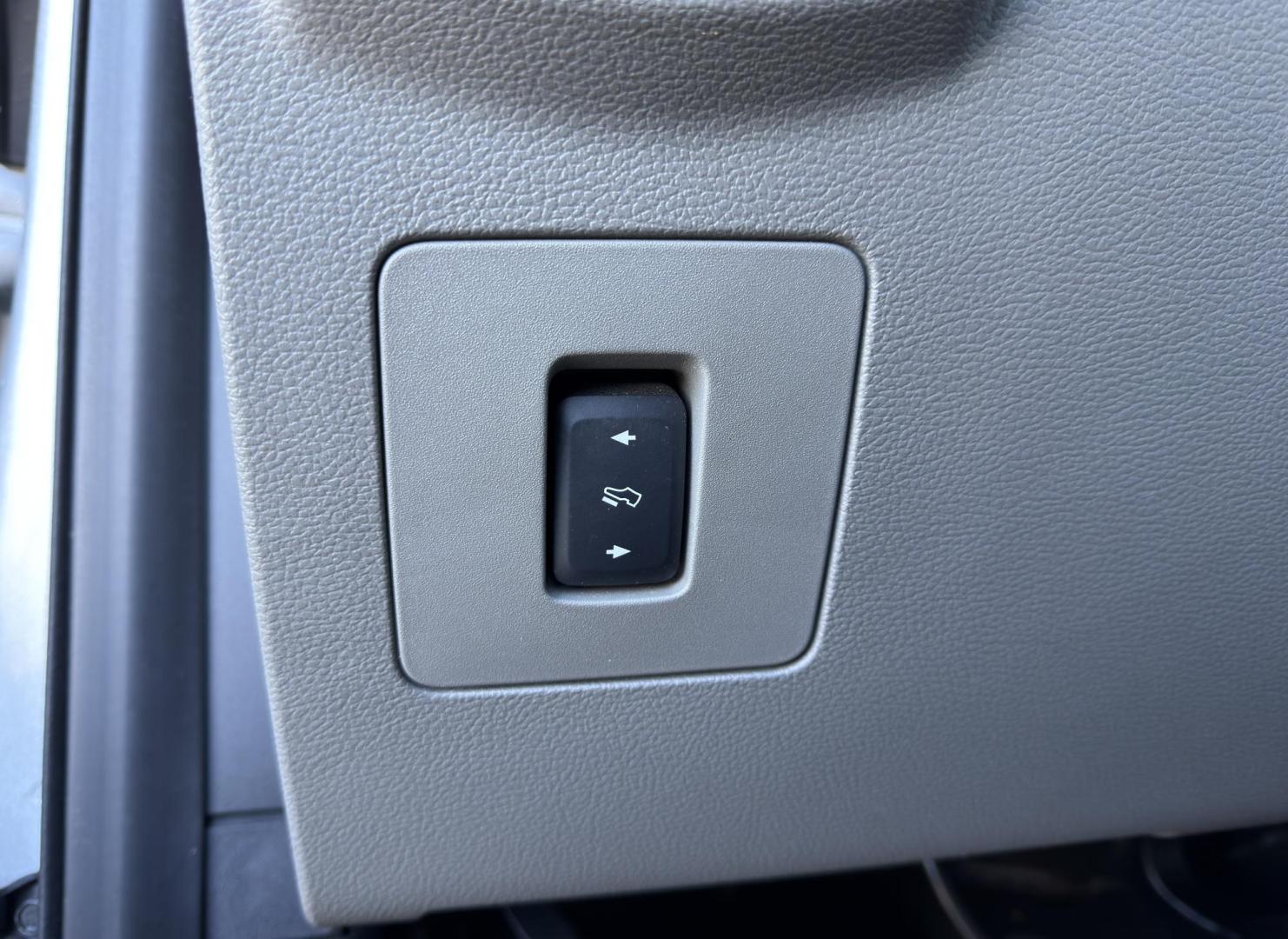 2015 SILVER /Gray Ford F-150 Lariat SuperCrew 6.5-ft. Bed 4WD (1FTEW1EG7FK) with an 3.5L V6 TURBO engine, Automatic transmission, located at 2990 Old Orchard Rd., Jackson, MO, 63755, 37.354214, -89.612106 - 2015 Ford F-150 Lariat 164xxx miles 4x4 3.5L V6 Automatic Leather Navigation Power/Heated/Cooled Seats Heated Rear Seats Heated Steering Wheel Backup Camera Bluetooth Remote Start Cruise Power Windows/Locks/Mirrors We have financing available and we accept trades! Fill out a credit ap - Photo#35